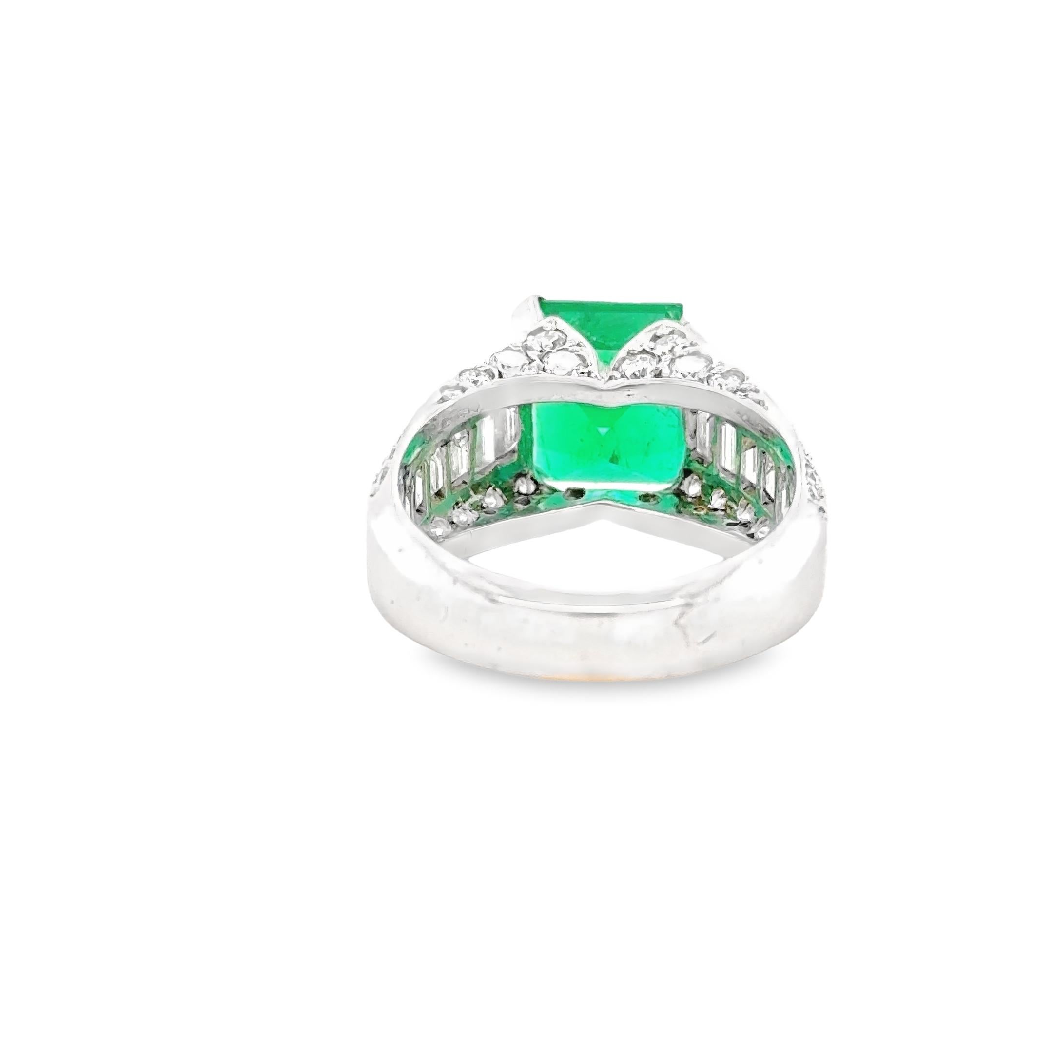 Octagon Cut 4.35crt Colombian Emerald and diamond Ring- Vivid Green  For Sale