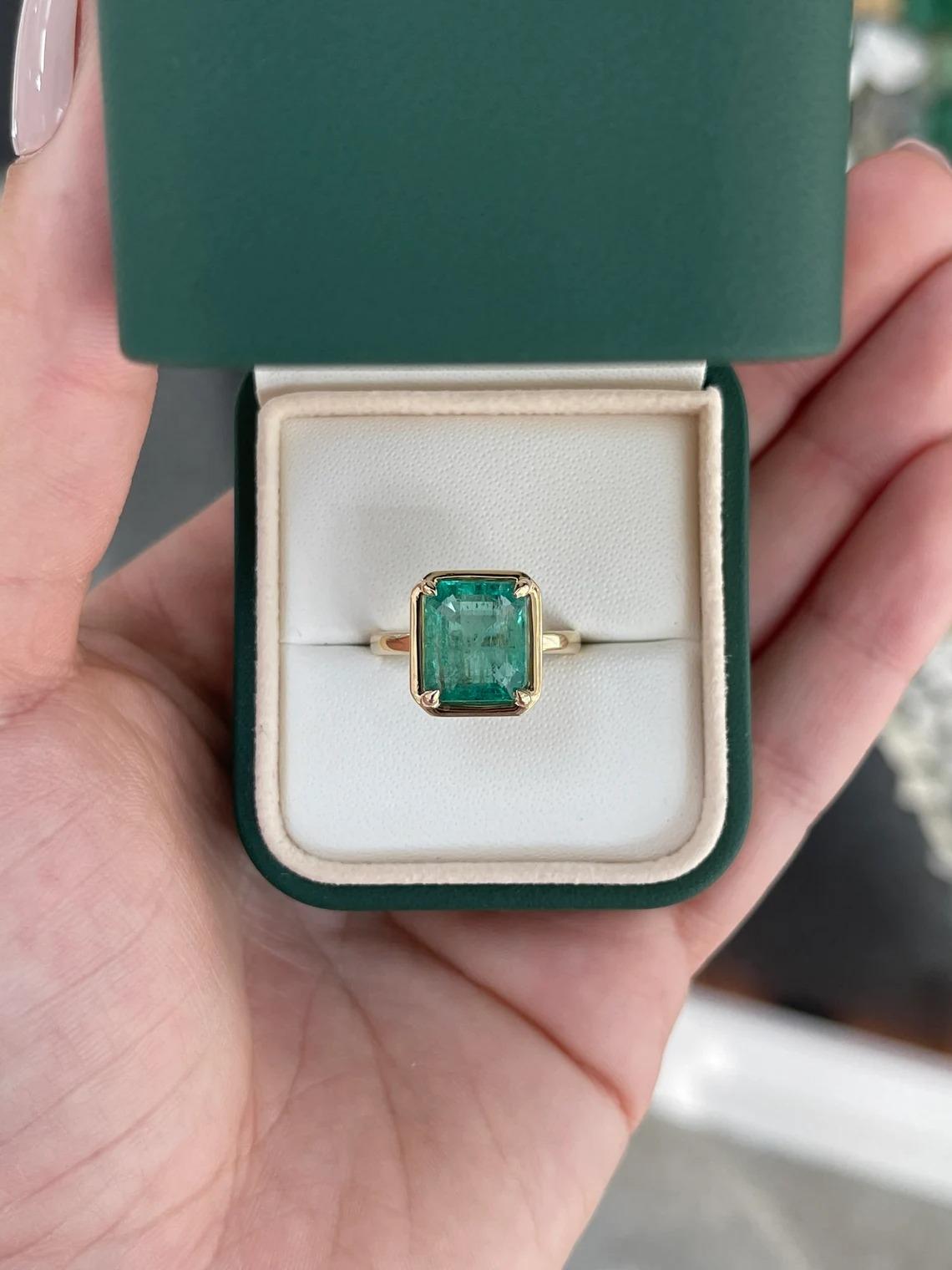 4.35ct 14K Natural Mossy Green Emerald Cut Emerald 4 Prong Set Solitaire Ring For Sale 2