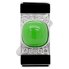4.36 Carat Chrysophase (Jade Look Alike ) & Onyx Art Deco 18K Ring With Diamond