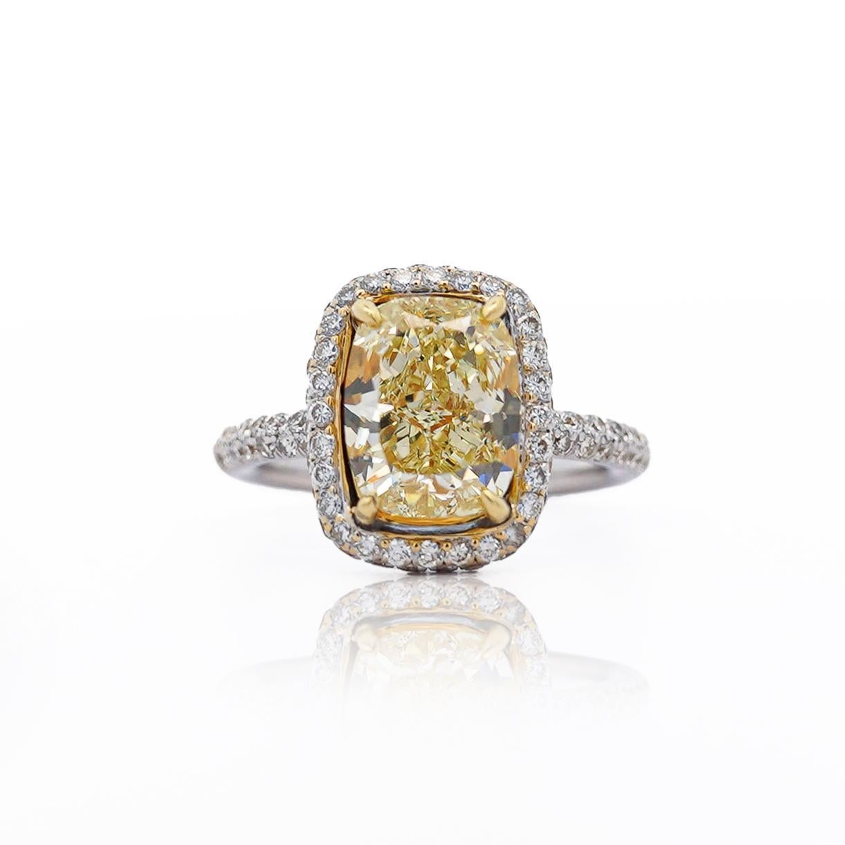 4,36 Karat länglicher Verlobungsring mit gelbem Fancy-Diamant-Halo im Kissenschliff mit Halo aus 18K im Angebot 7