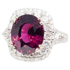 4.36 Carat Rhodolite Garnet and 1.24 Carat Diamond Cocktail Ring 14 Karat Gold