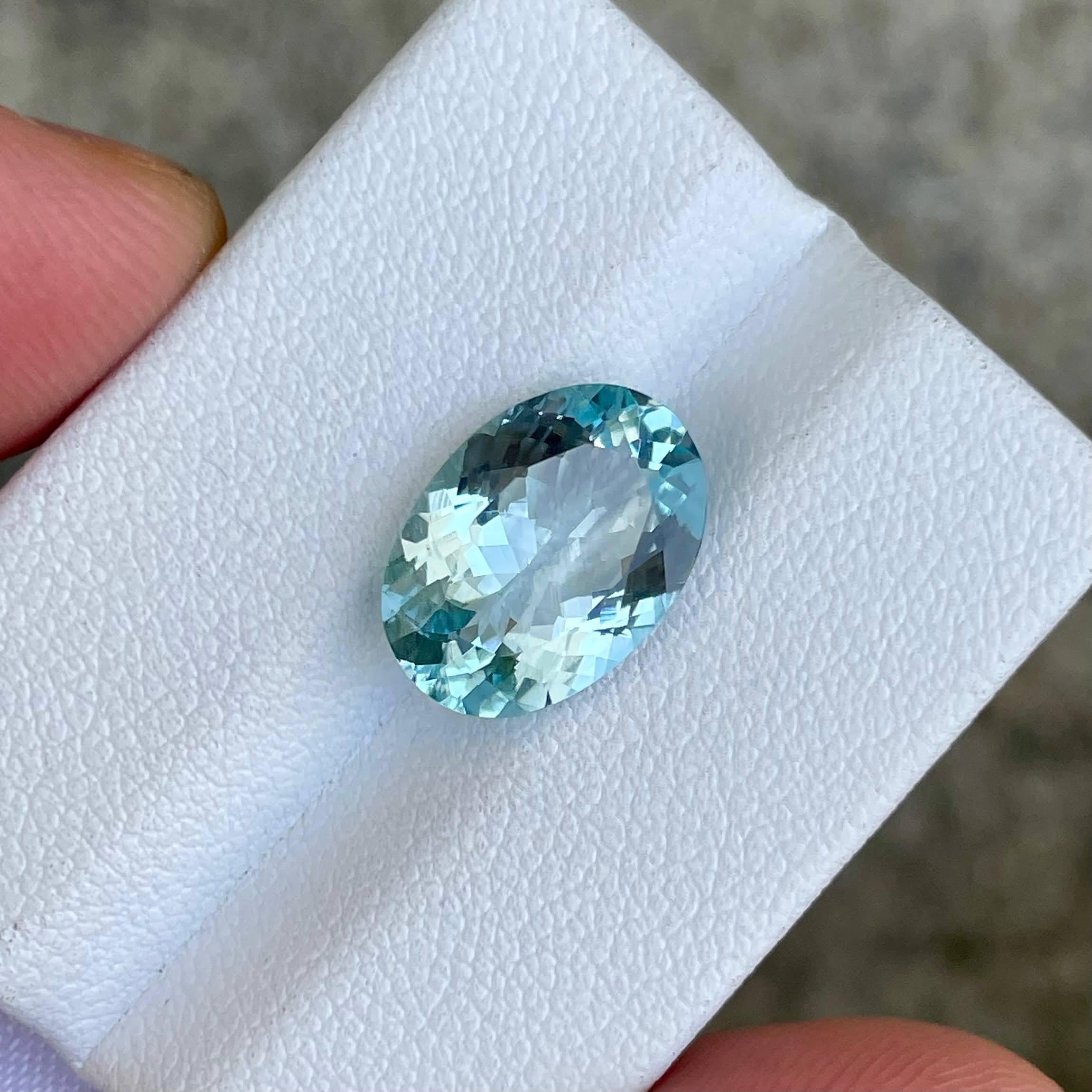 Femenino o masculino 4.36 quilates Piedra Aguamarina Azul Talla Ovalada Piedra Preciosa Africana Natural en venta