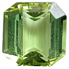 4.36 quilates Turmalina verde octogonal Piedra tallada en facetas Gema natural de primera calidad