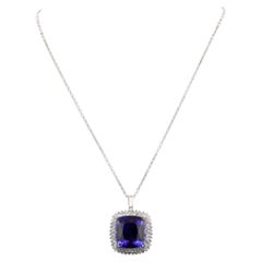 Collier pendentif en or blanc 18 carats avec tanzanite de 43,66 carats et diamants