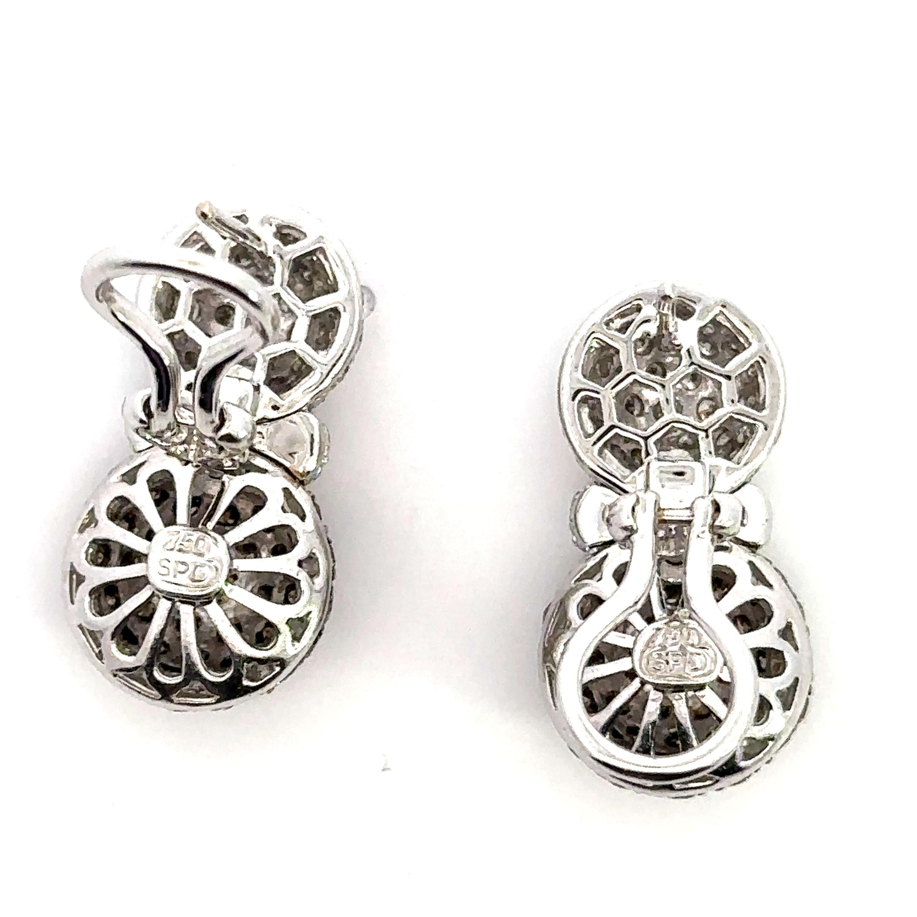 Round Cut 4.36ct of Natural Brown & White Diamond, Pineapple Earrings in 18kt White Gold  For Sale