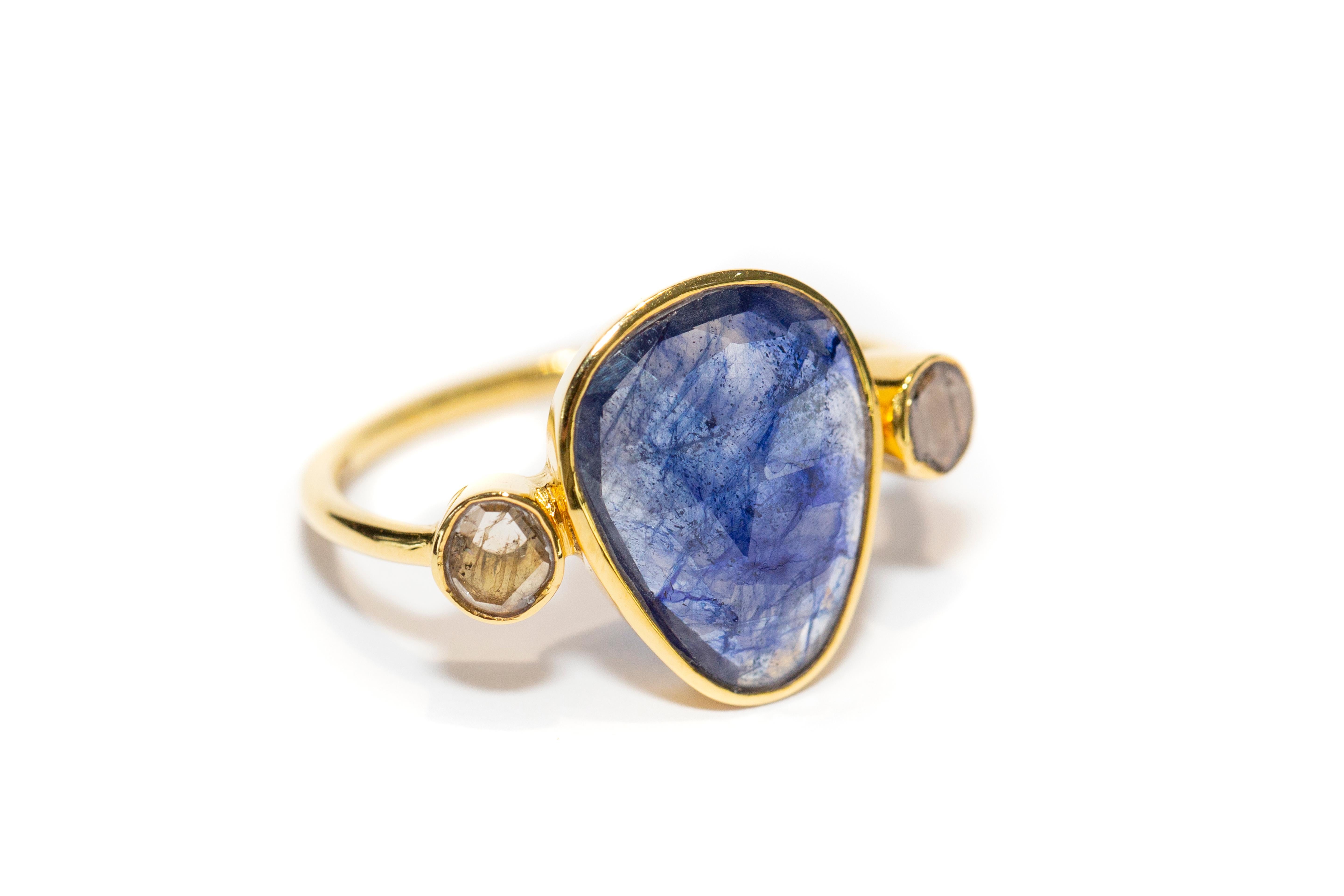 4,37 Karat Blauer Saphir Diamant Rosenschliff 18 KT Gelbgold Kunsthandwerker Ring  im Angebot 3