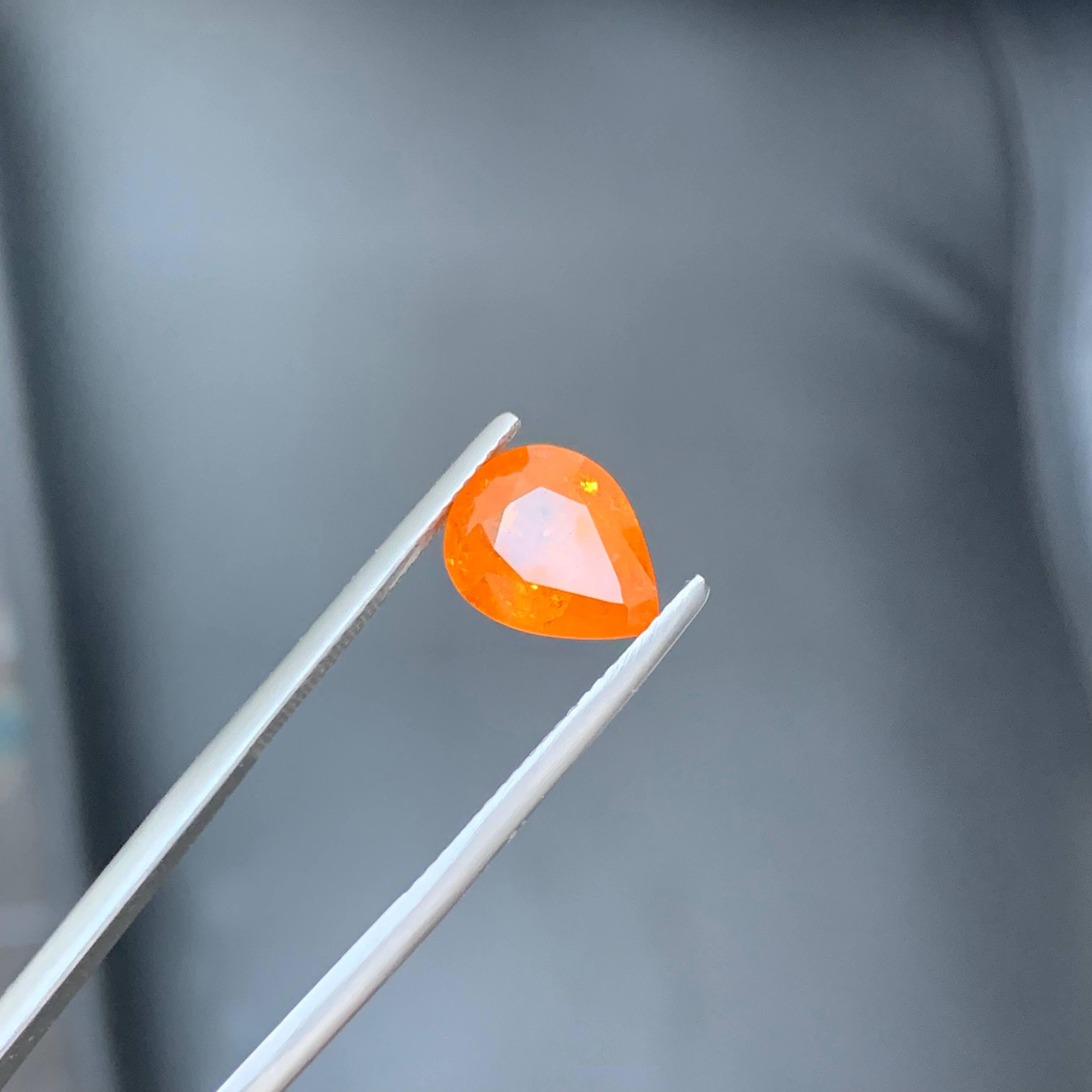 4.37 Carat Certified Natural Loose Spessartite Garnet Pear Cut African Gemstone (pierre précieuse africaine) Neuf - En vente à Bangkok, TH