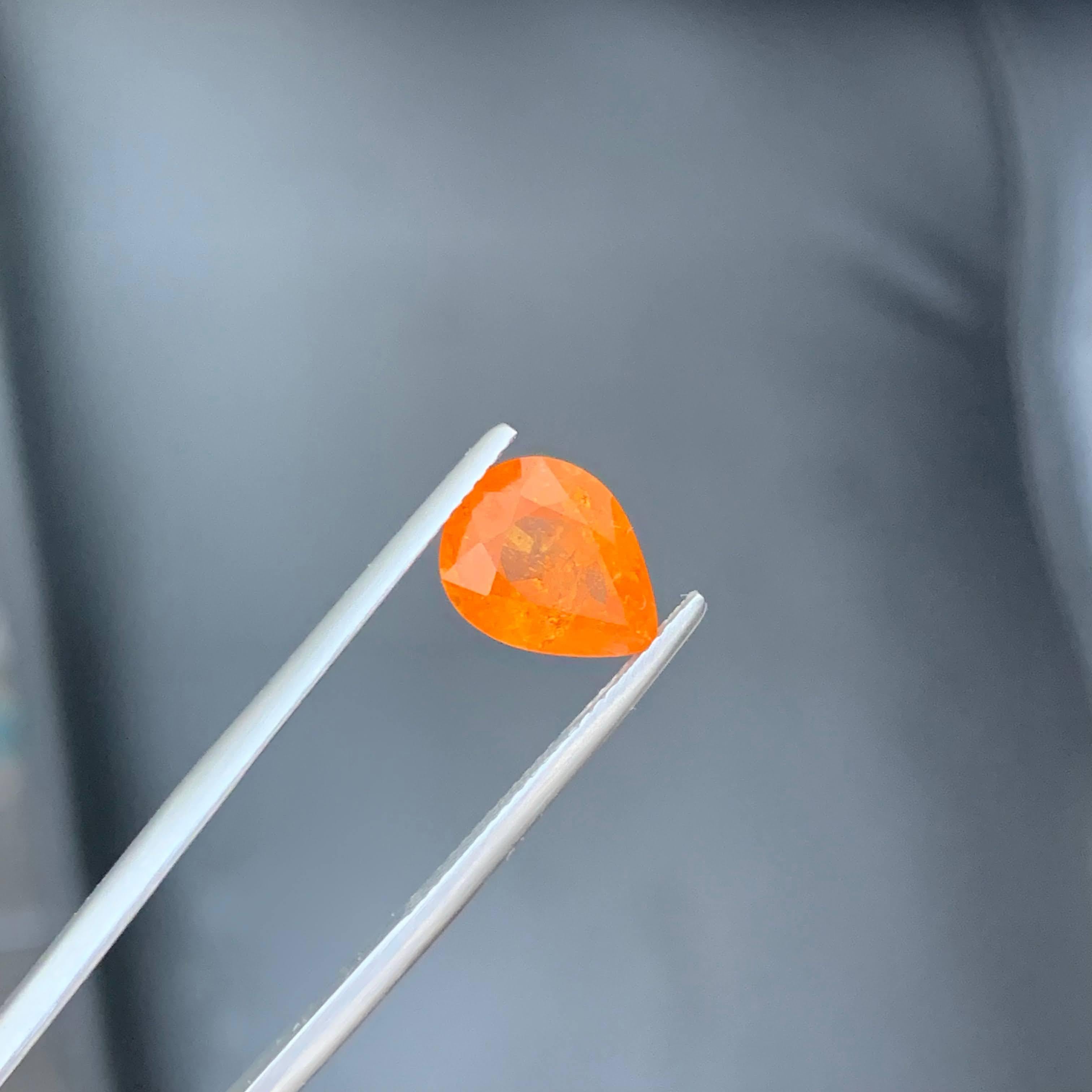 4.37 Carat Certified Natural Loose Spessartite Garnet Pear Cut African Gemstone (pierre précieuse africaine) en vente 1