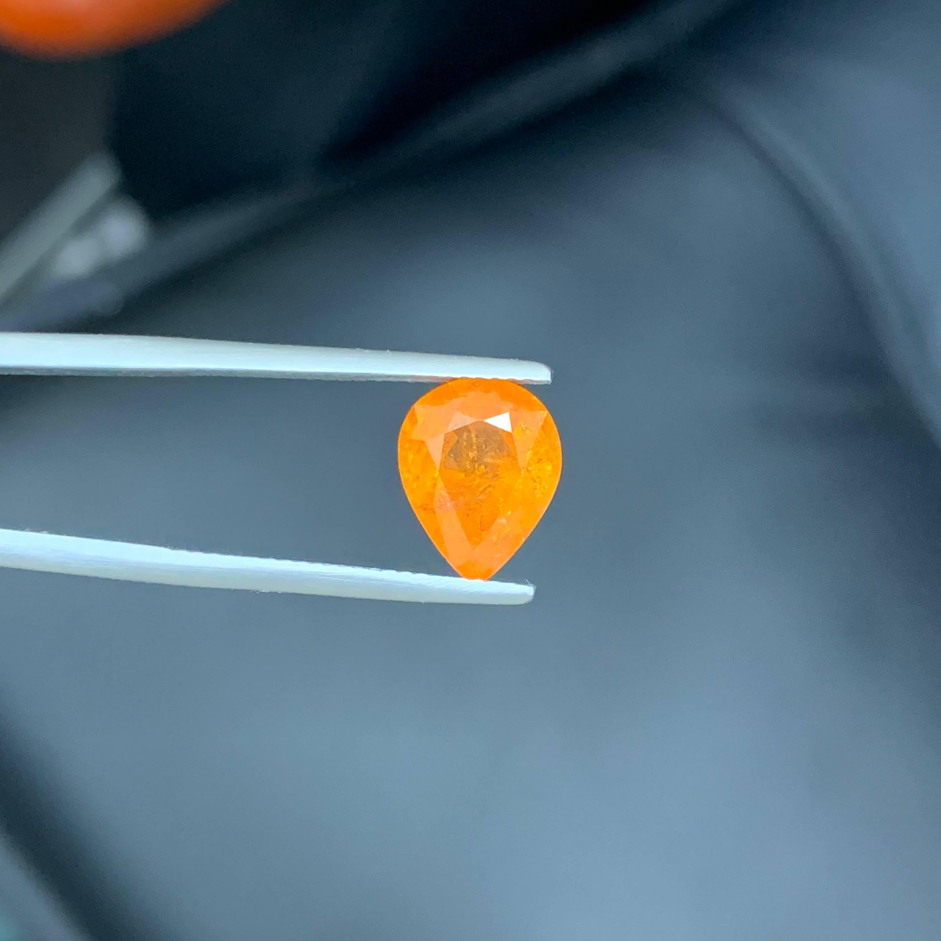 4.37 Carat Certified Natural Loose Spessartite Garnet Pear Cut African Gemstone (pierre précieuse africaine) en vente 2