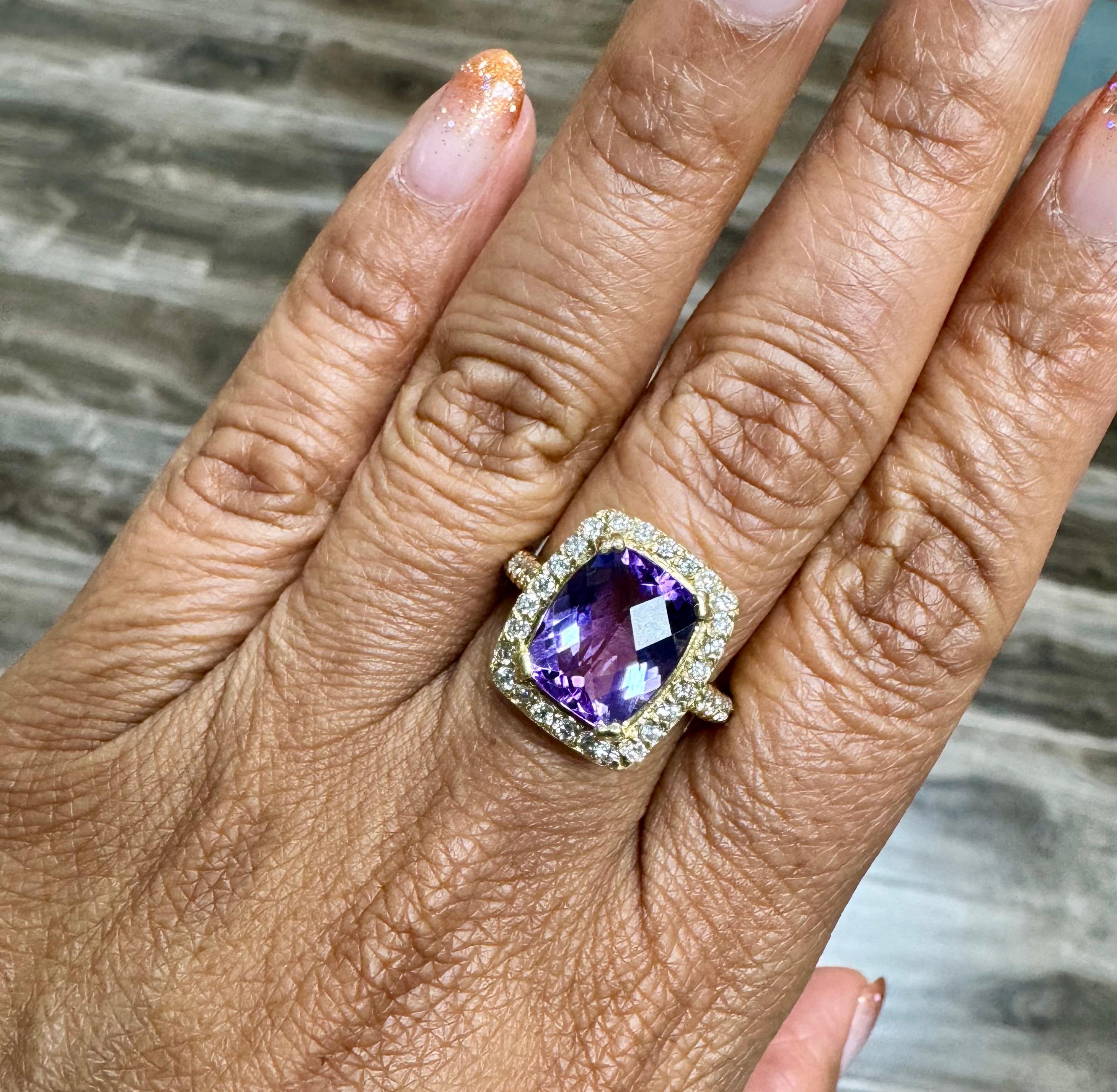 Donna Anello da cocktail con ametista naturale e diamante naturale in oro giallo da 4,37 carati in vendita