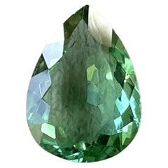 4.37 Carats Green Tourmaline Pear Faceted Cut stone For Ring Natural Gemstone (Tourmaline verte à facettes pour bague)