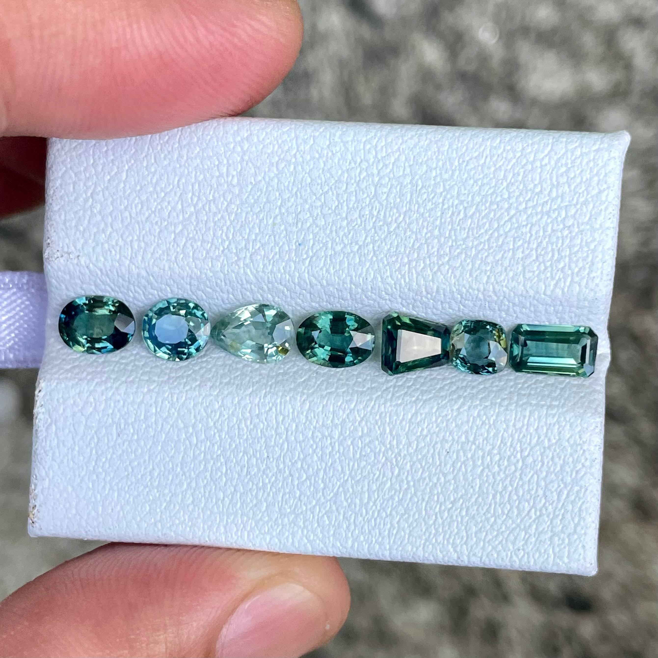 4.37 Carats Teal Sapphire Stones 7 Pieces Gemstones Lot from Madagascar In New Condition For Sale In Bangkok, TH