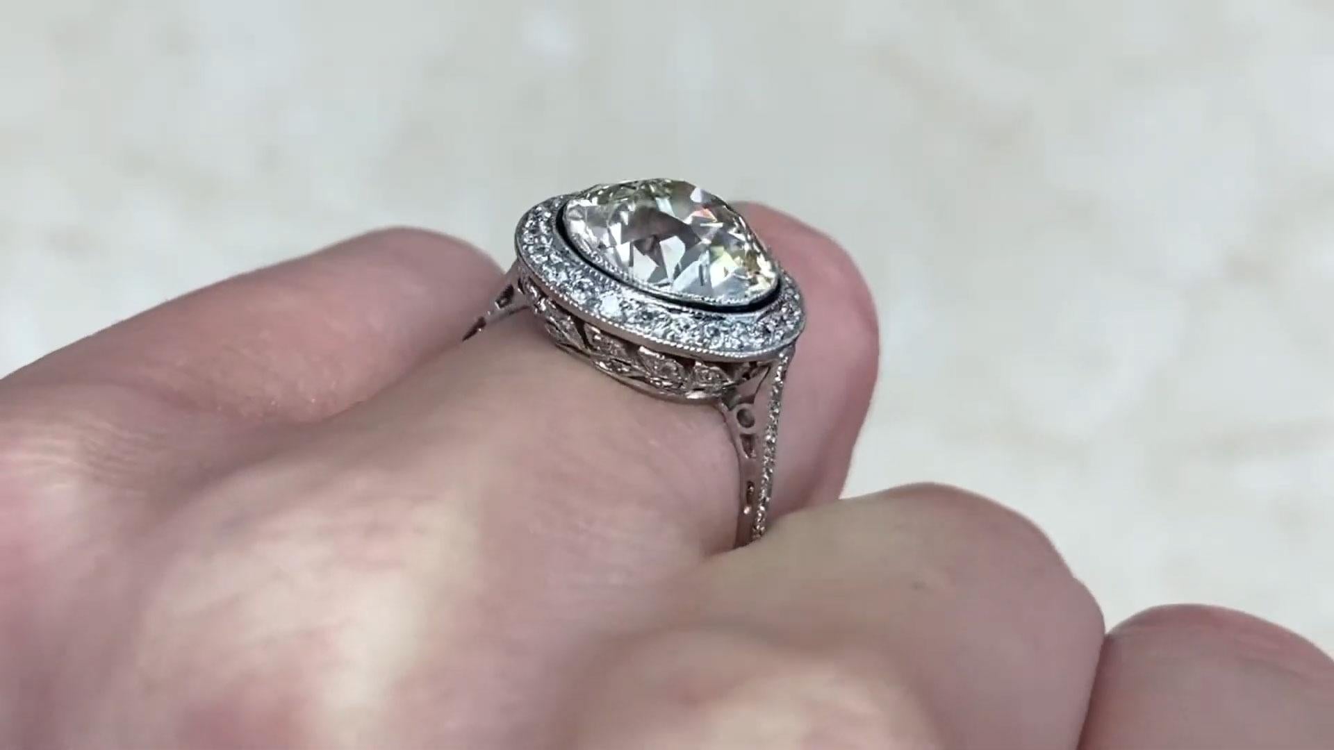 Taille vieille Europe Bague de fiançailles en platine avec diamant taille européenne ancienne (environ 4,30 carats) en vente