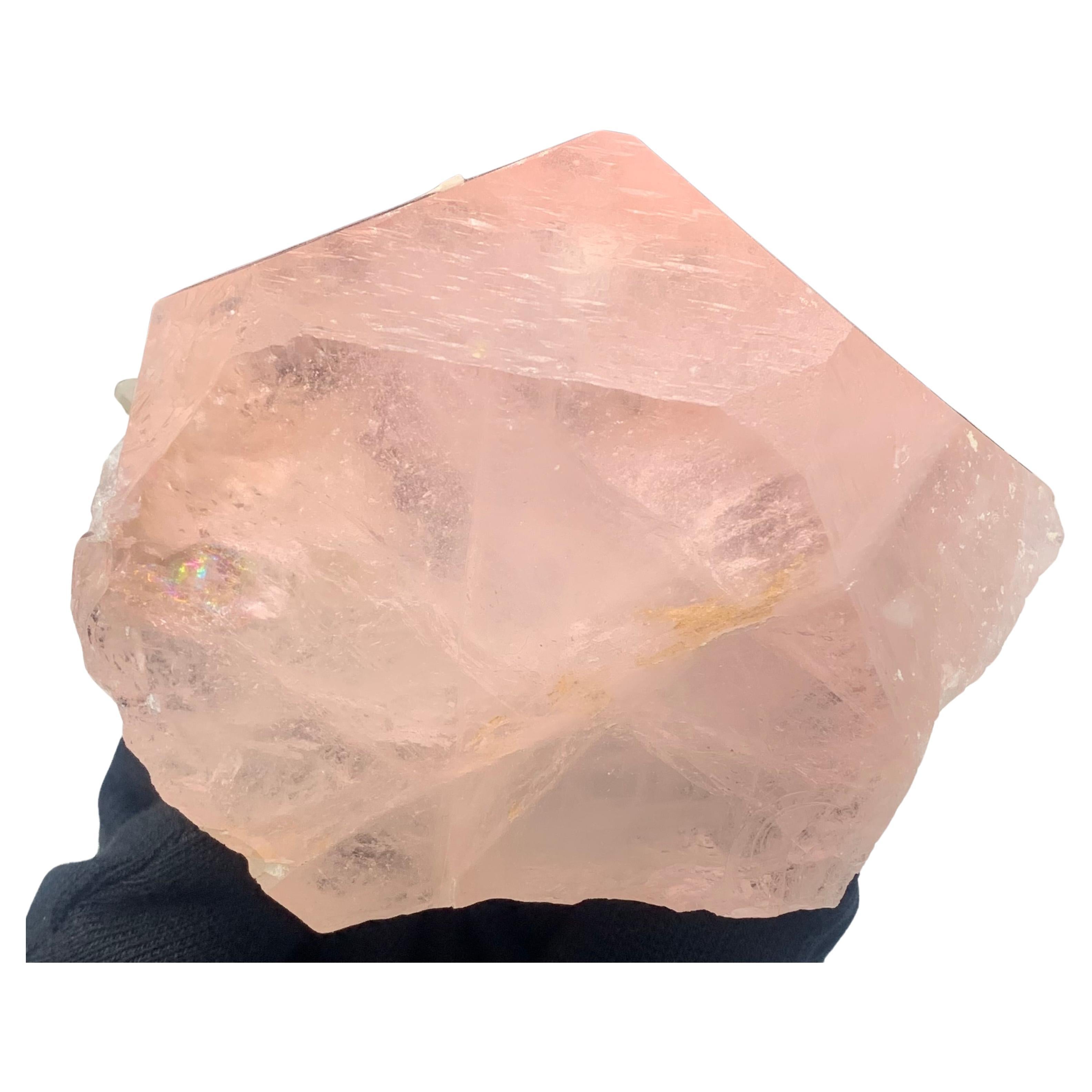 Joli spécimen de morganite avec muscovite de Kunar, Afghanistan, 437,51 grammes 