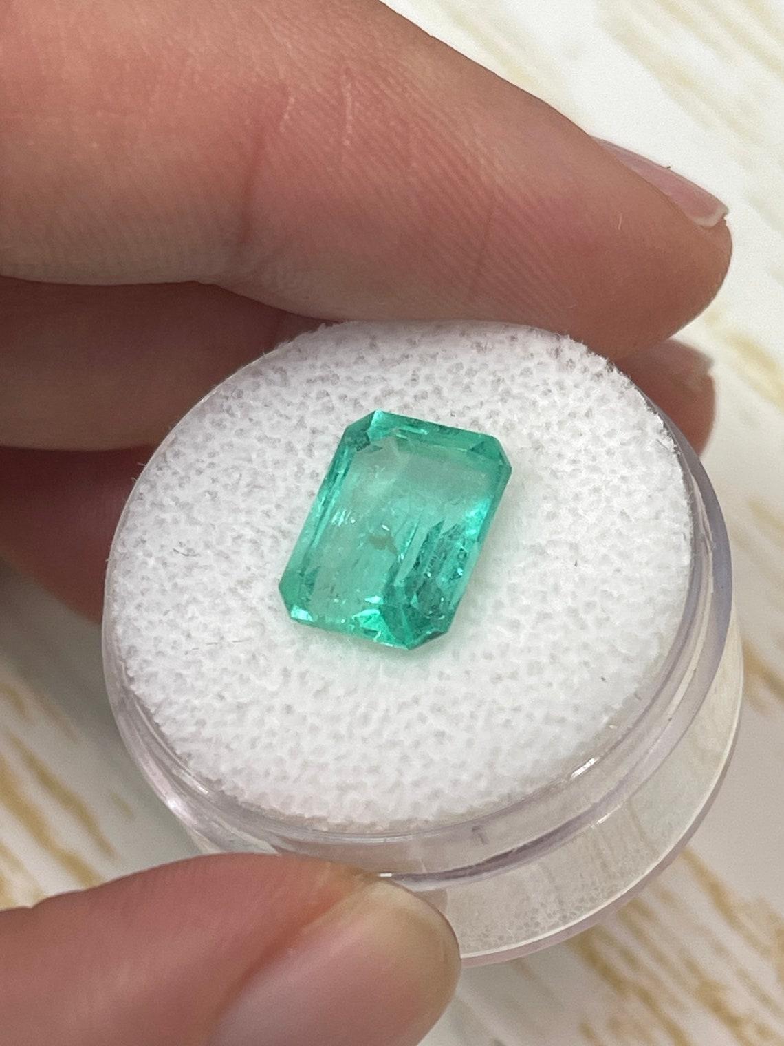 4.37ct Pastel Green Colombian Emerald 11x9mm Classic Cut Genuine May Birthstone In New Condition For Sale In Jupiter, FL