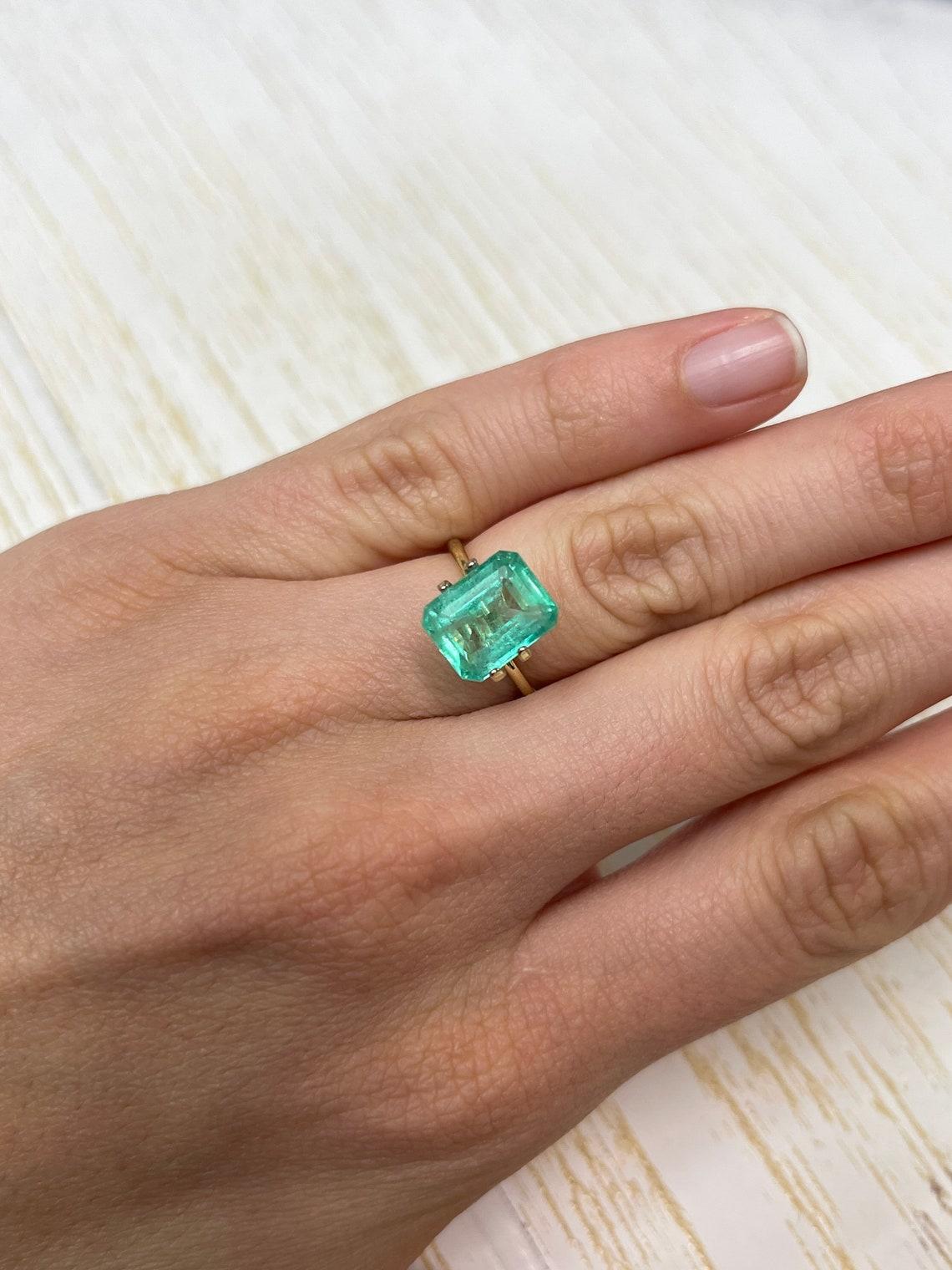 4.37ct Pastel Green Colombian Emerald 11x9mm Classic Cut Genuine May Birthstone For Sale 1