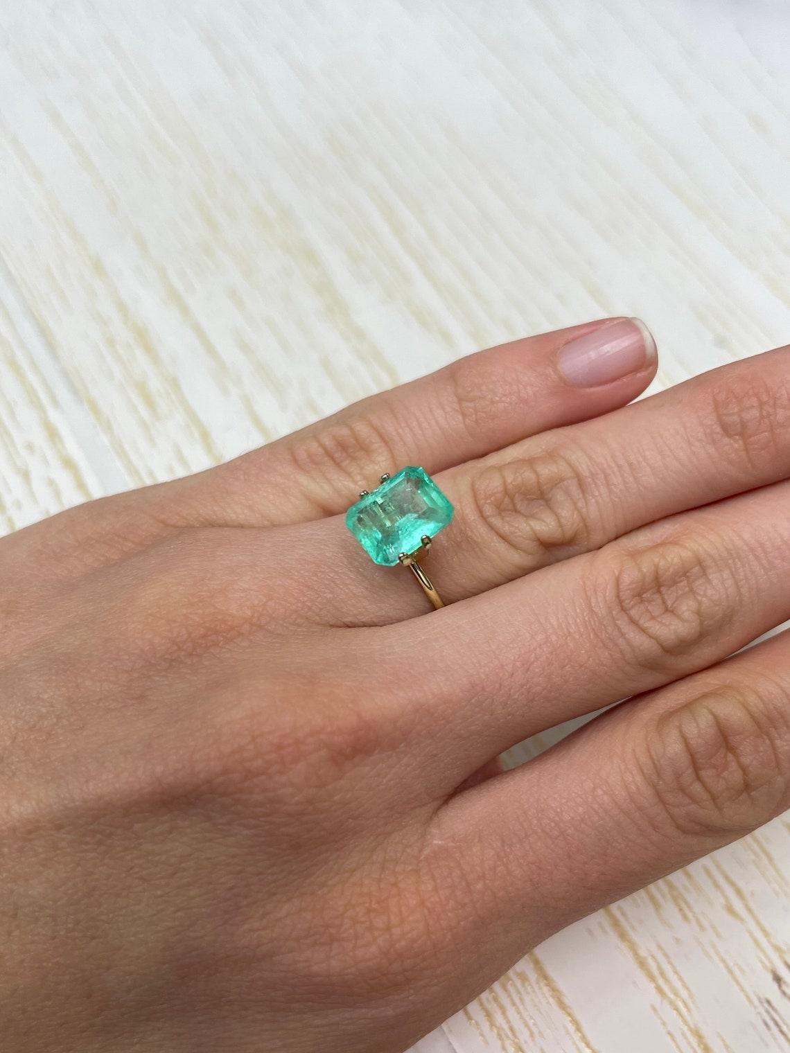 4.37ct Pastel Green Colombian Emerald 11x9mm Classic Cut Genuine May Birthstone For Sale 3