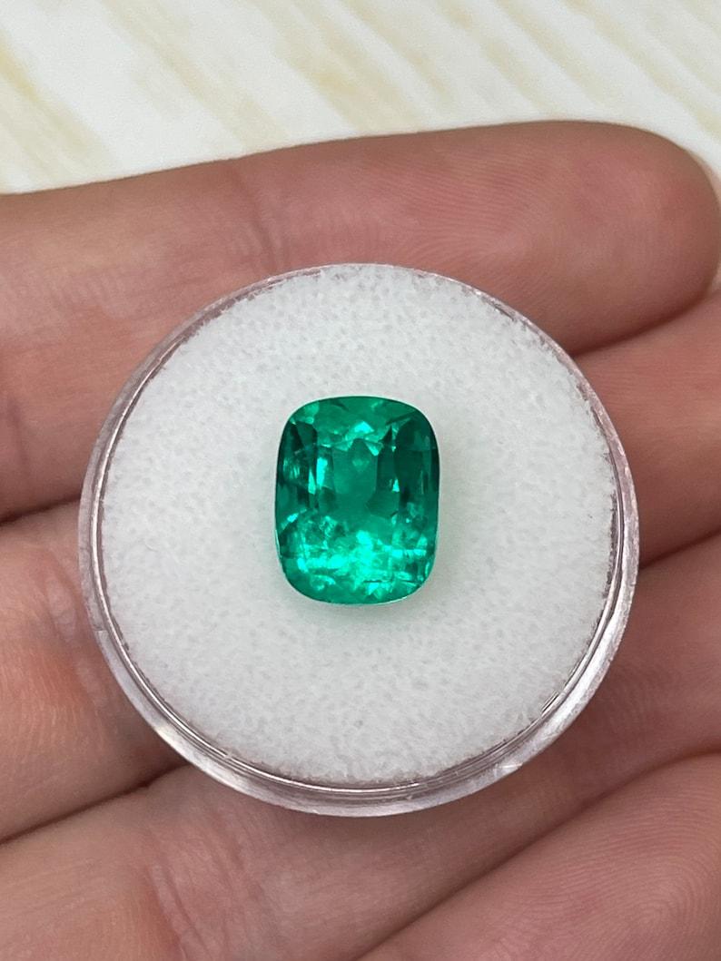 Women's 4.38 Carat 11x8 Vivid Muzo Green Colombian Emerald - AAA+ Cushion Cut May Gem