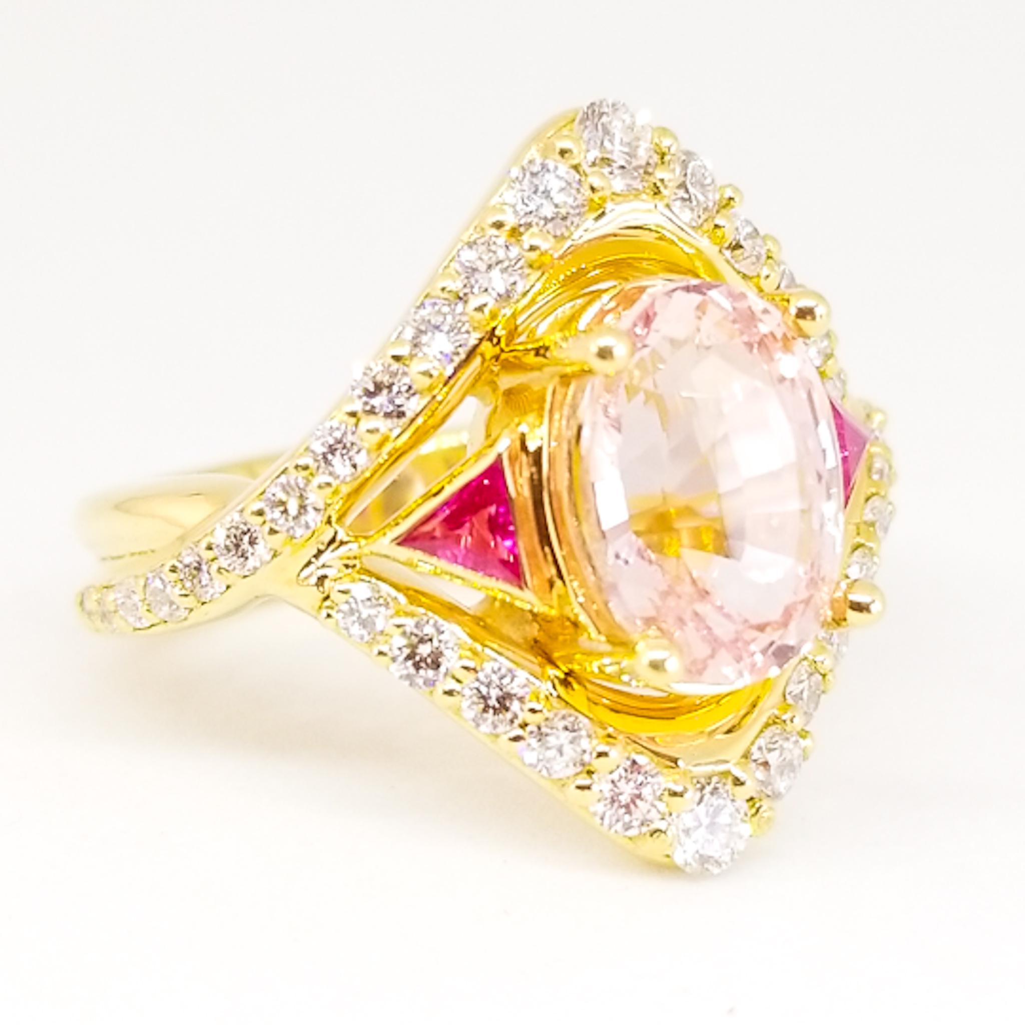 Women's or Men's 4.38 Carat AAA Lotus Pink Sapphire White Diamond Ruby Cocktail Ring 18K Yellow