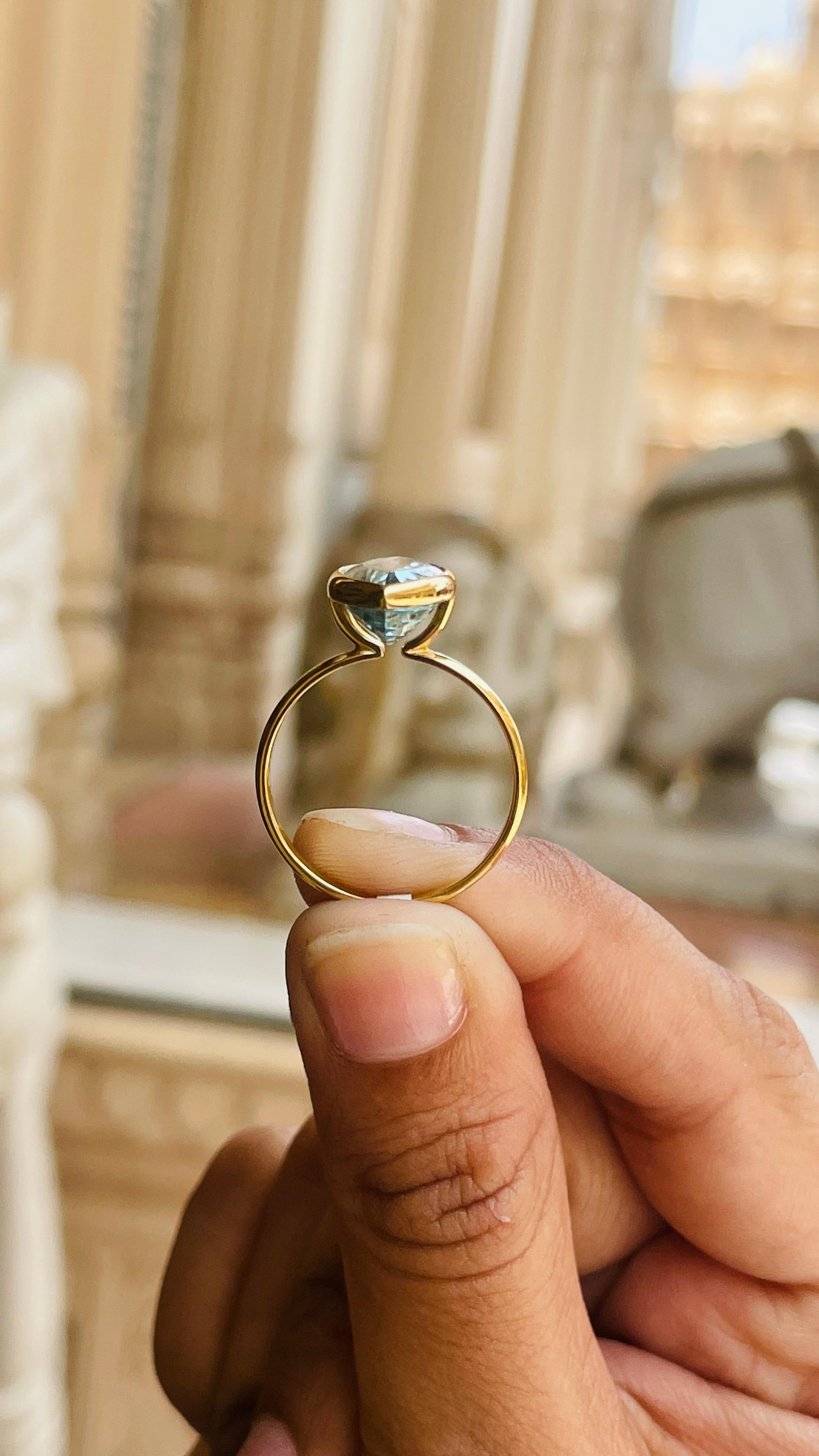 For Sale:  4.38 CTW Aquamarine Statement Ring for Women in 18k Solid Yellow Gold 7