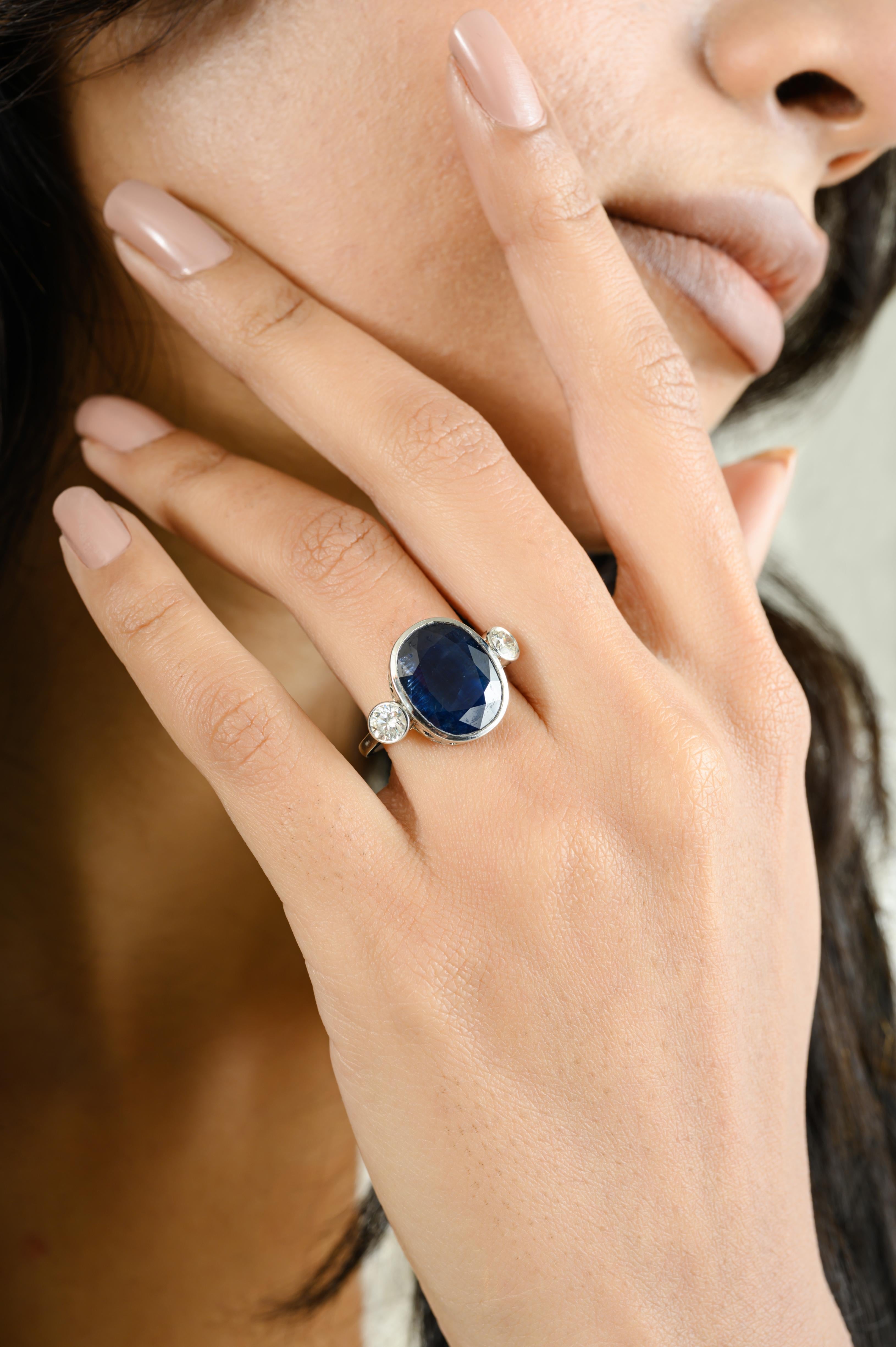 En venta: Anillo de tres piedras de oro blanco de 18 quilates con zafiro azul ovalado certificado de 4,38 quilates  5