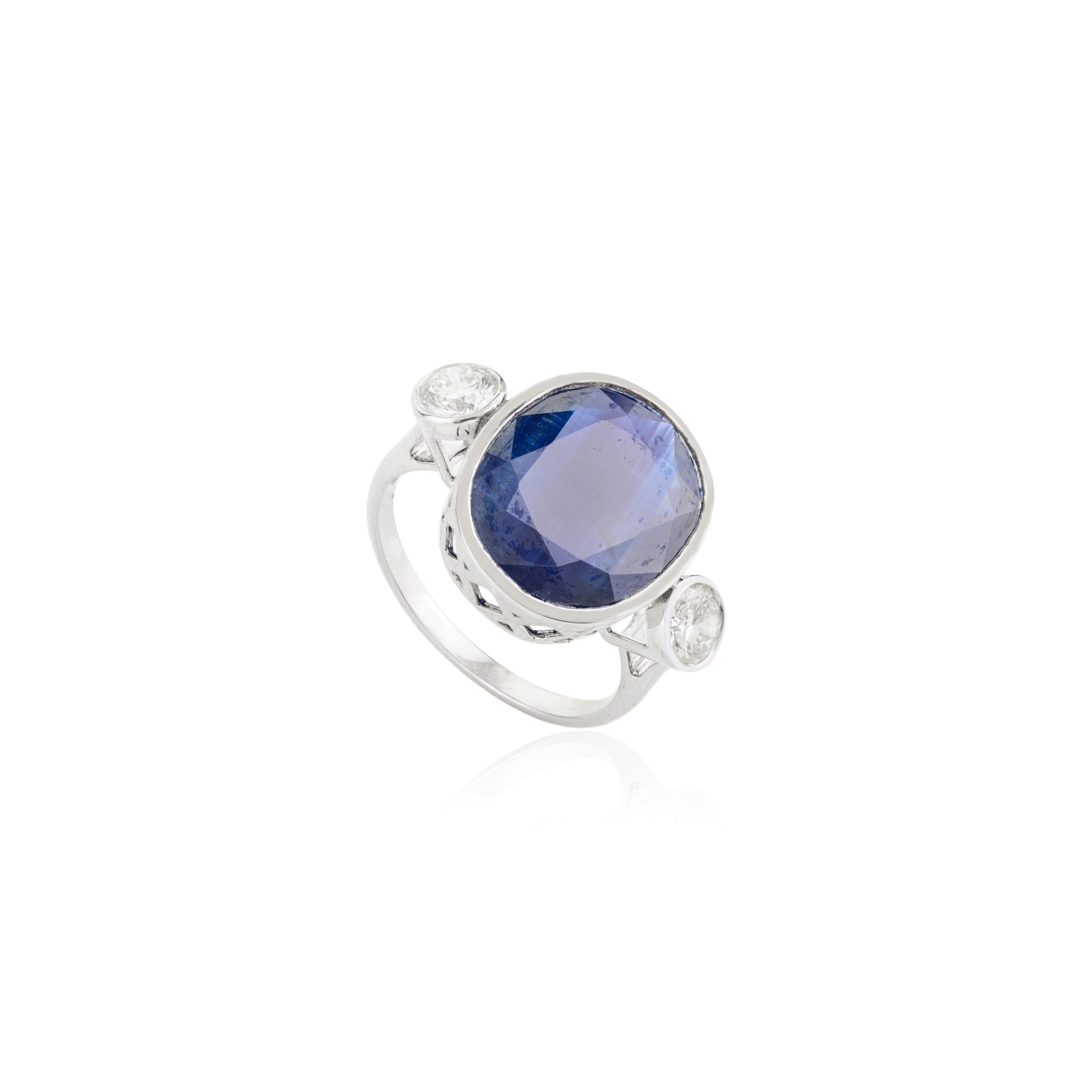 En venta: Anillo de tres piedras de oro blanco de 18 quilates con zafiro azul ovalado certificado de 4,38 quilates  2