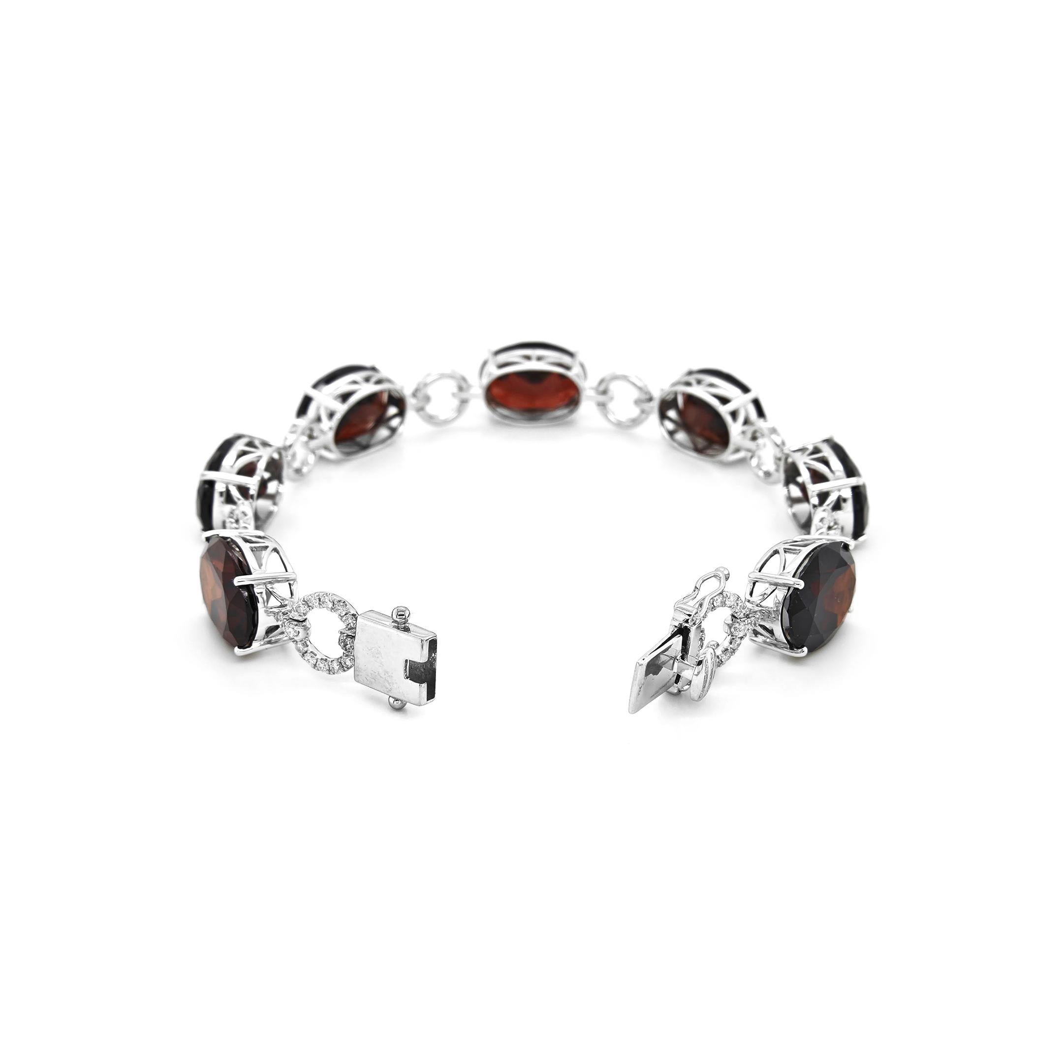 43,83 Karat Rhodolith-Diamant-Weißgoldarmband (Gemischter Schliff) im Angebot