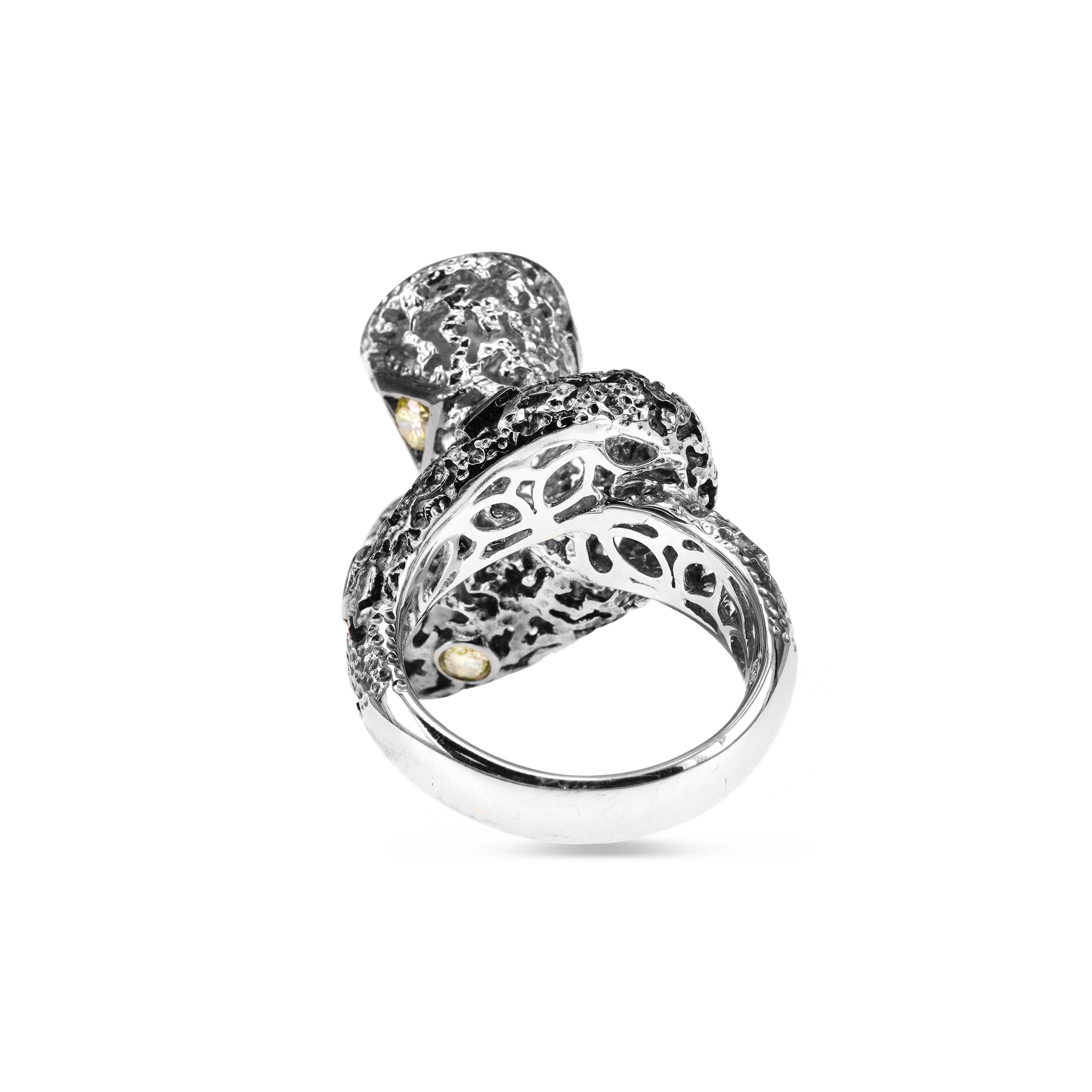 Round Cut 4.39 Carat Fancy White Diamond Antique Moghul Style 18K Gold Heavy Ring For Sale