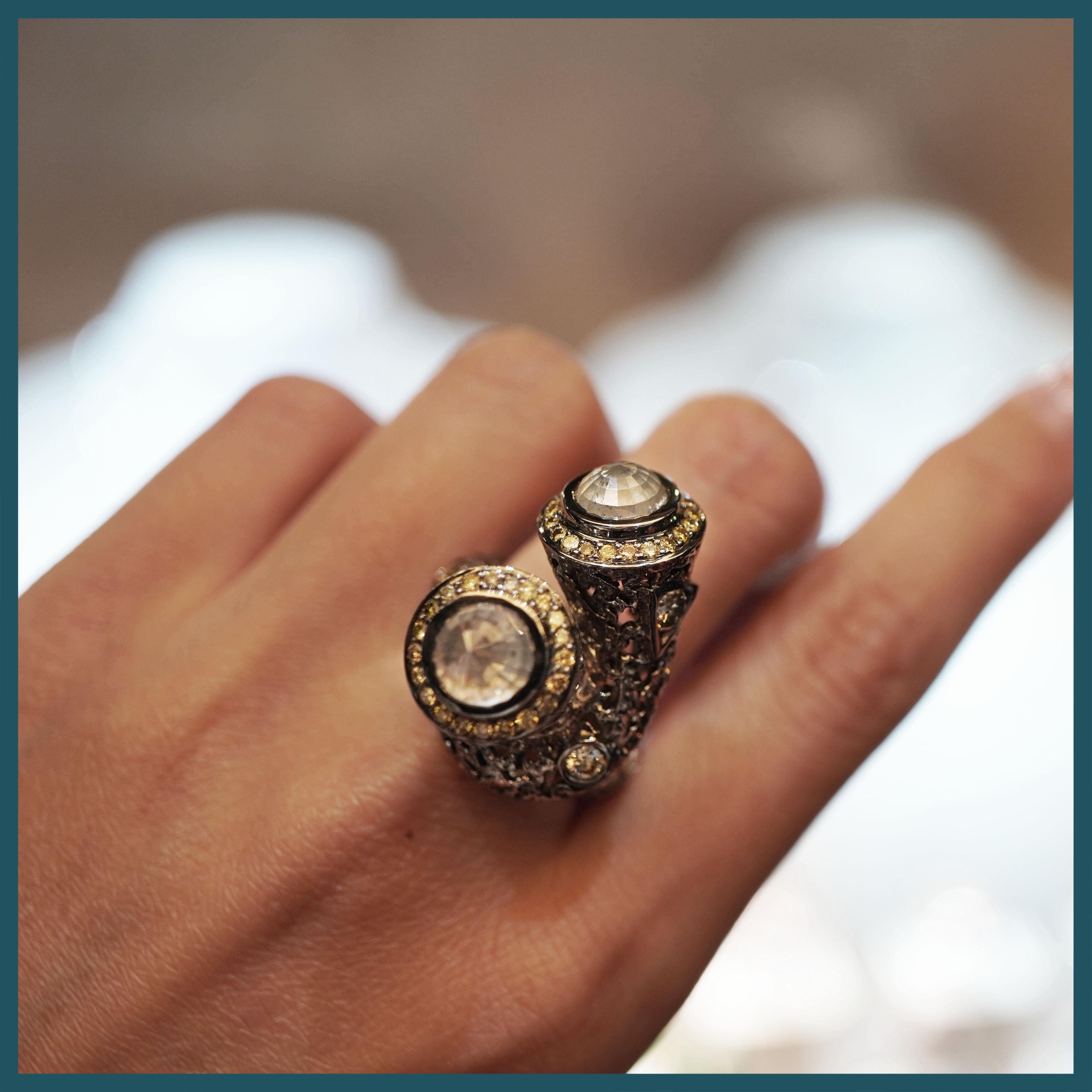 Women's or Men's 4.39 Carat Fancy White Diamond Antique Moghul Style 18K Gold Heavy Ring For Sale