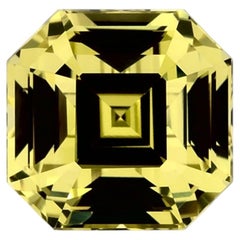 4.39 Karat Gelber Saphir Oktagon Loser Edelstein