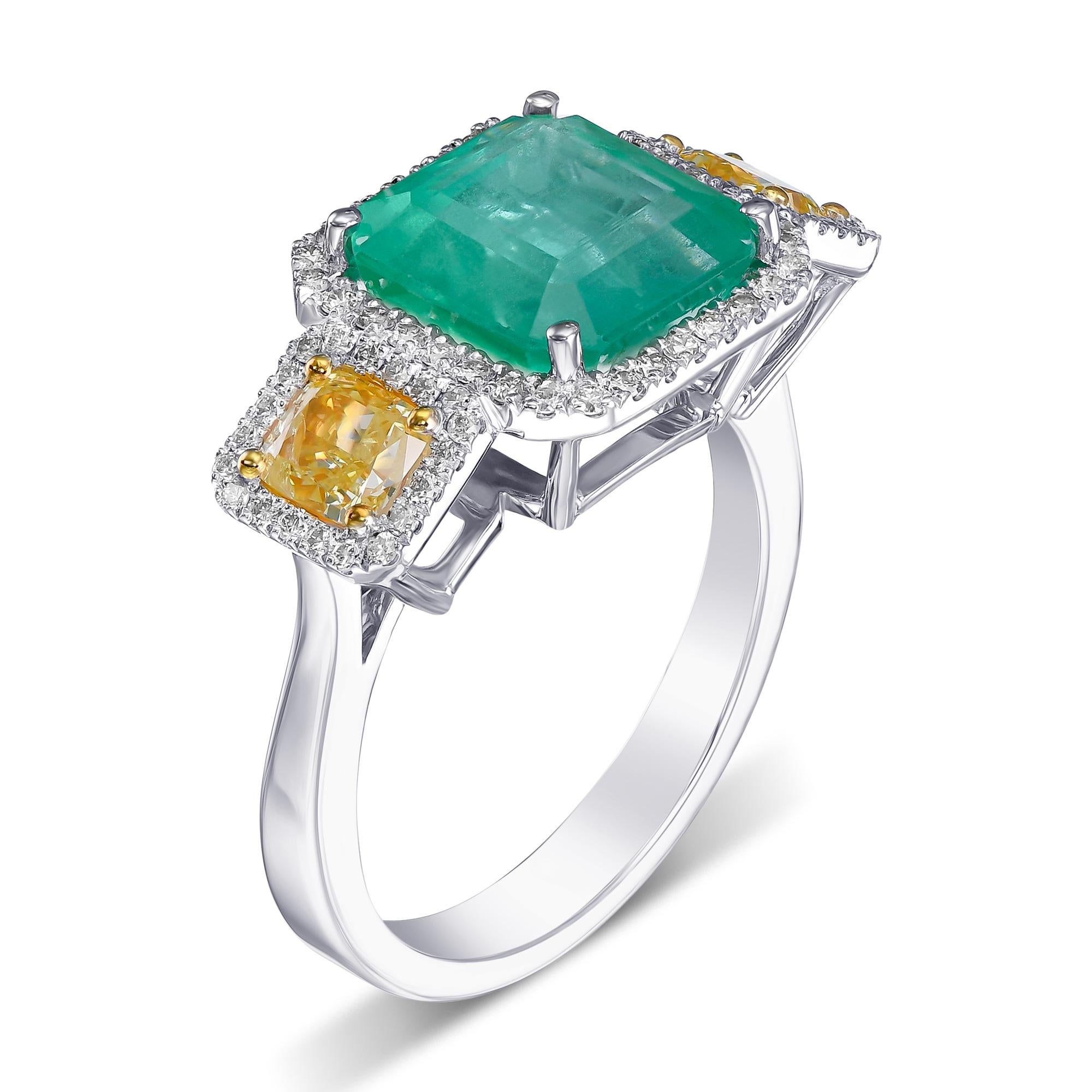 $1 NO RESERVE - 4.39ct Emerald, 1.17ct Fancy Diamonds & 0.50ct F-G Diamonds In New Condition In Ramat Gan, IL