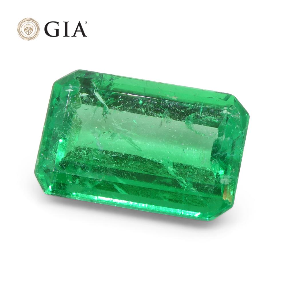 4.39ct Octagonal/Emerald Green Emerald GIA Certified Colombia   For Sale 7