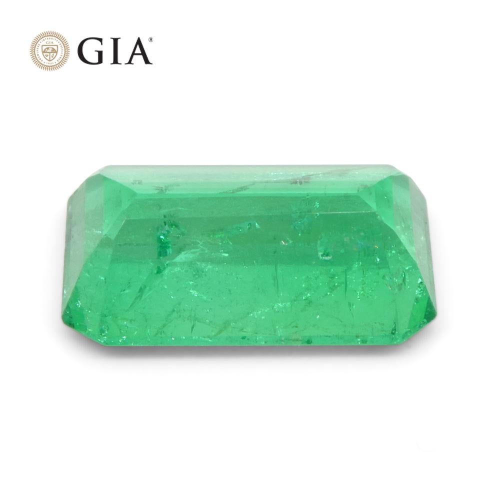 4.39ct Octagonal/Emerald Green Emerald GIA Certified Colombia   In New Condition For Sale In Toronto, Ontario