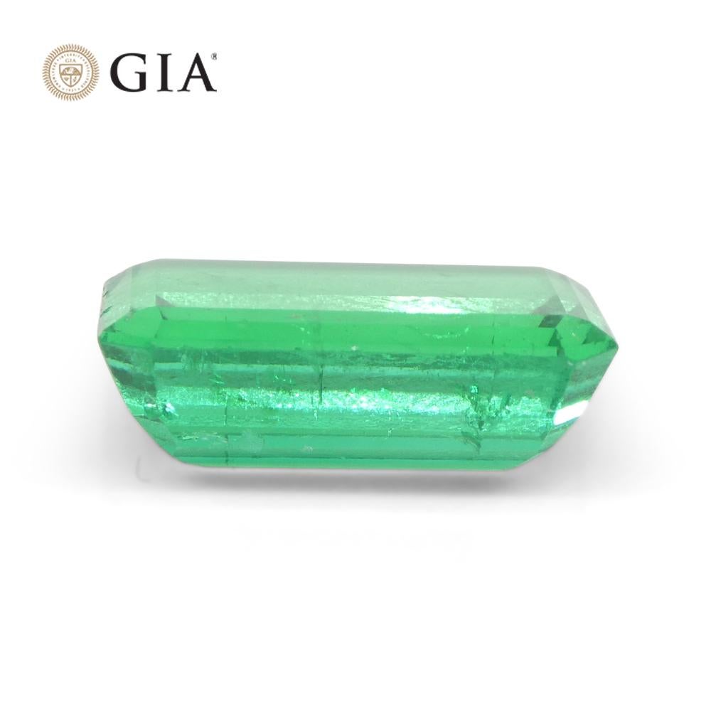 4.39ct Octagonal/Emerald Green Emerald GIA Certified Colombia   For Sale 4
