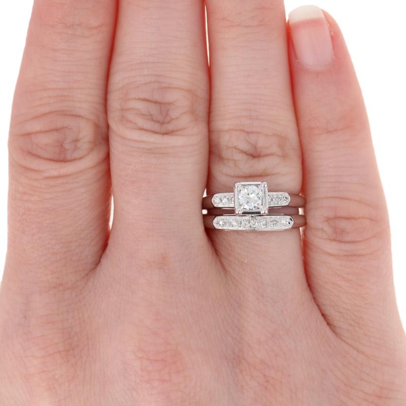 For Sale:  .43ctw Round Brilliant Diamond Vintage Engagement Ring & Wedding Band 14k Gold 4