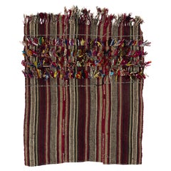 Kilim di lana turca fatto a mano di 4,2x5 piedi con poms colorati, arte popolare, appendiabiti da parete