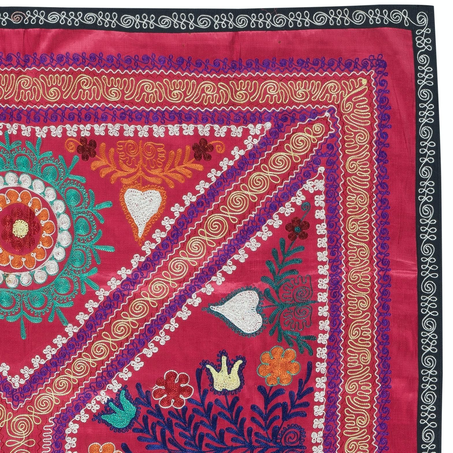 Suzani 4.3x5.5 Ft Embroidered Silk & Cotton Wall Hanging. Red Bed Cover. New Tablecloth For Sale