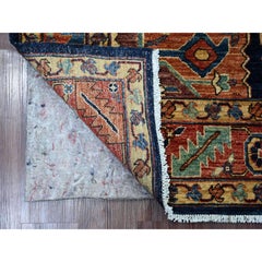 Alfombra de lana 100 % tejida a mano «Yale Blue Serapi Heriz» con diseño de medallón, de 1,30 m x 1,90 m