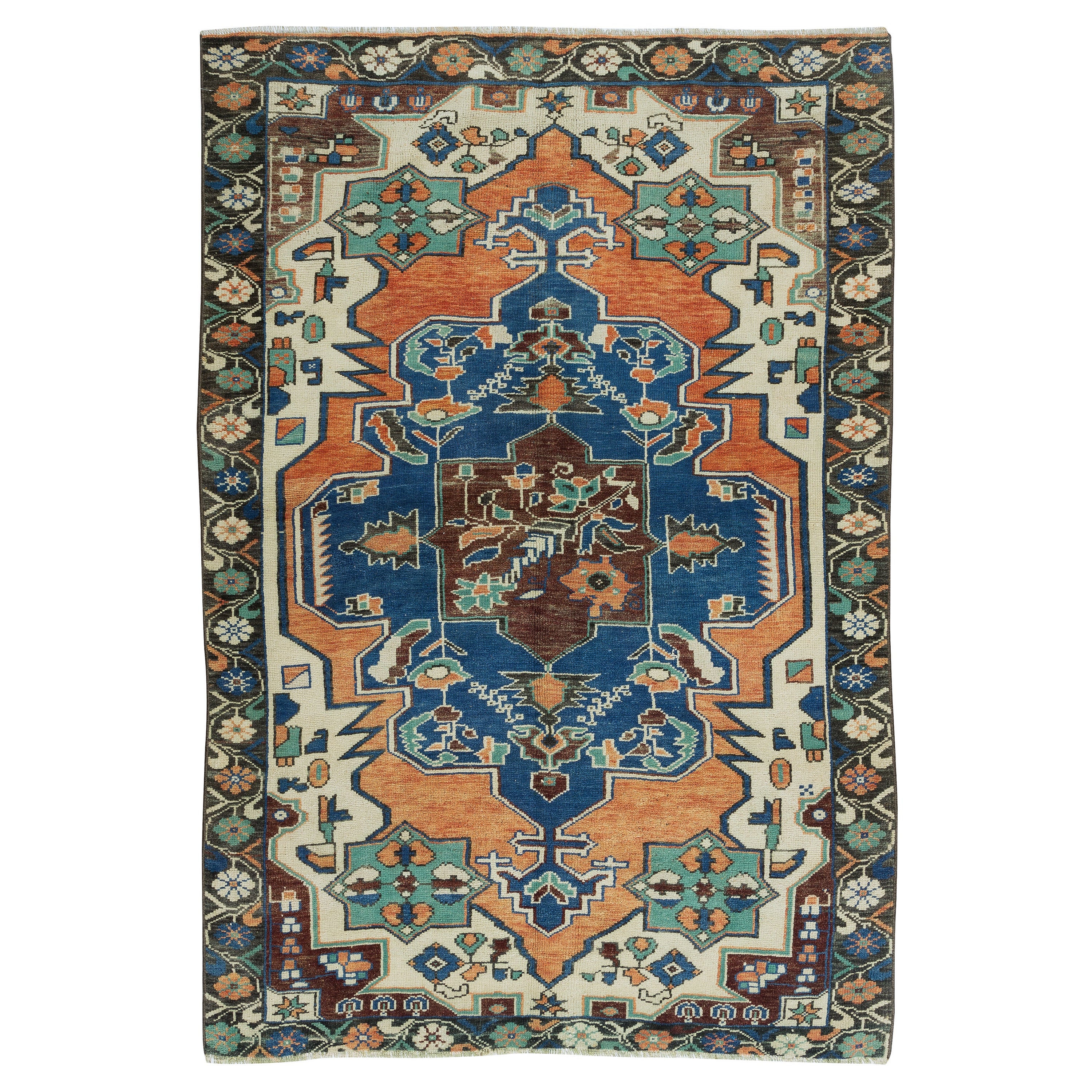 4.3x6.4 Ft Bohem Tapis turc vintage noué à la main avec design en médaillon en vente