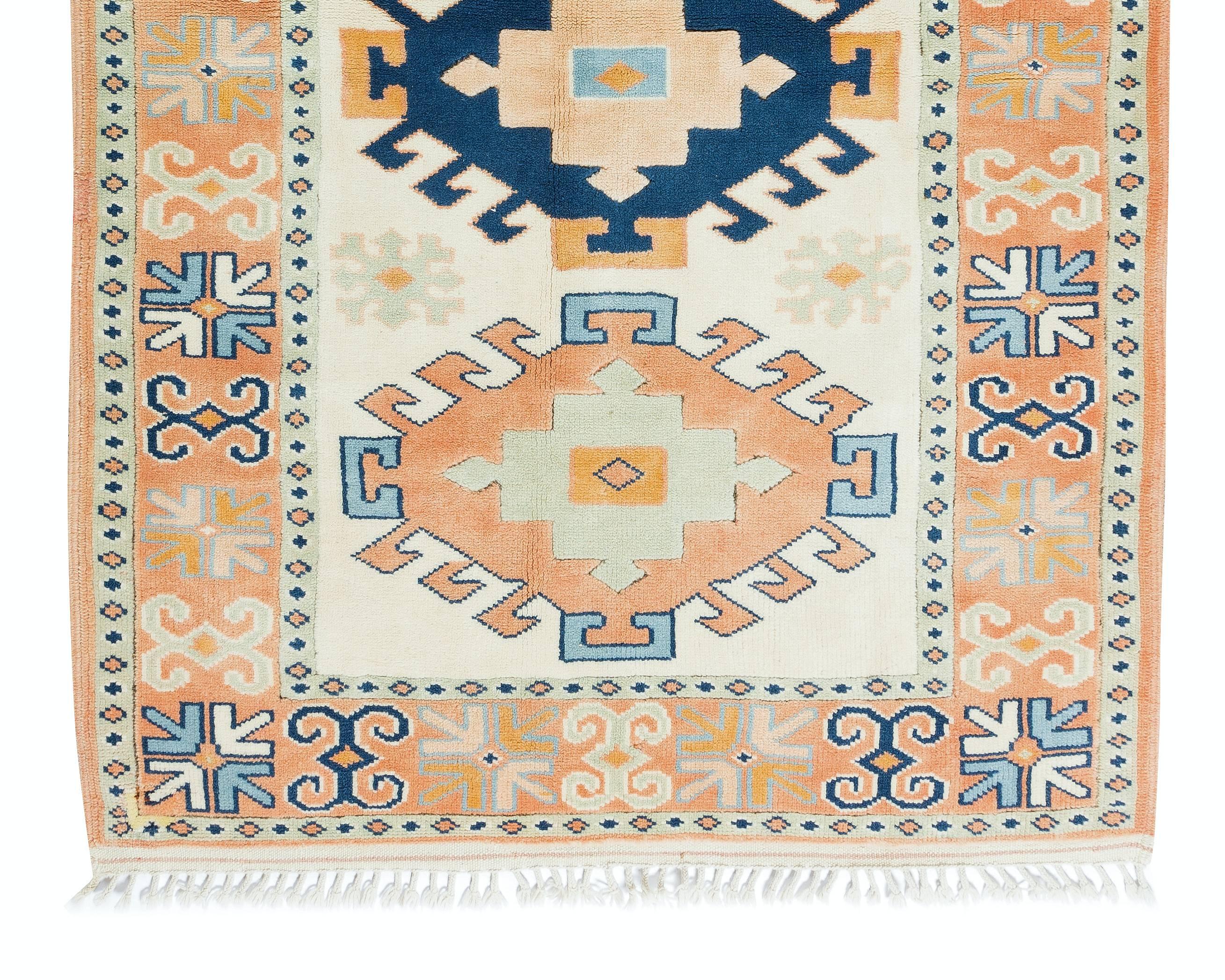 Vintage Handmade Turkish Geometric Wool Rug for Home & Office Decor In Good Condition For Sale In Philadelphia, PA