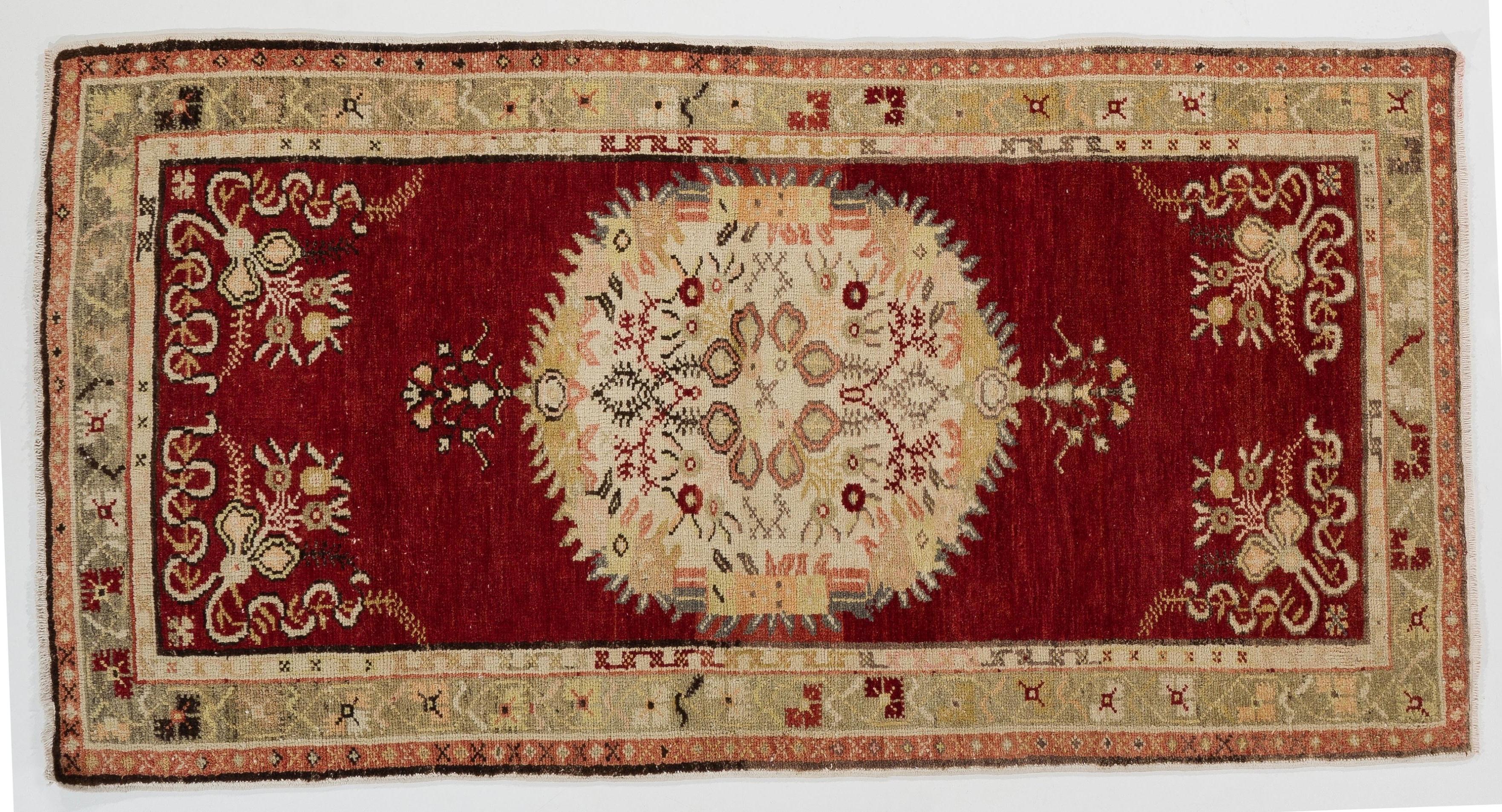 4.3x6.6 Ft One-of-a-Kind Vintage Handmade Turkish Accent Rug in Red & Ivory In Good Condition For Sale In Philadelphia, PA