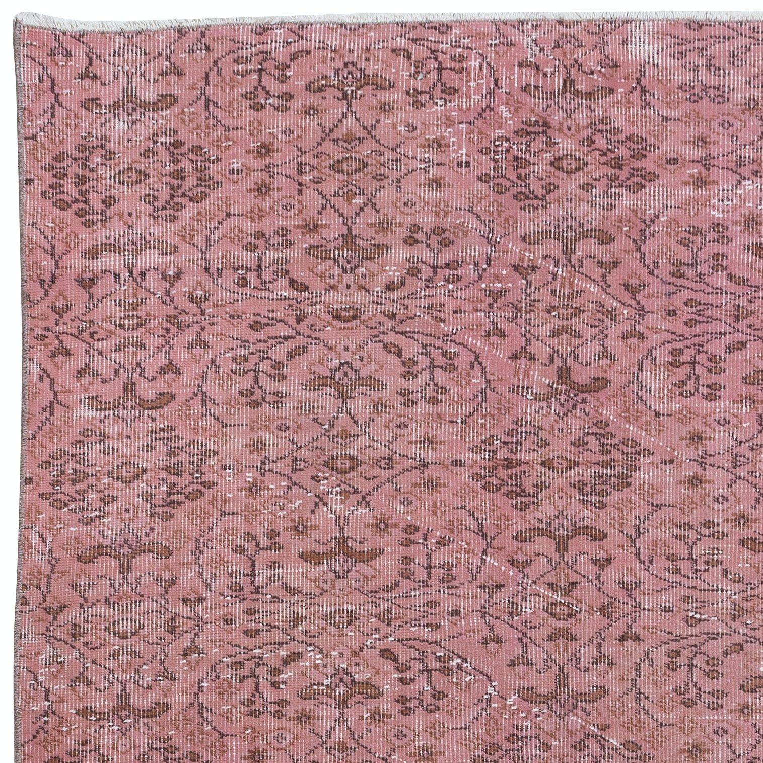 Modern 4.3x6.6 Ft Soft Pink Handmade Turkish Indoor Outdoor Rug with Floral Design For Sale