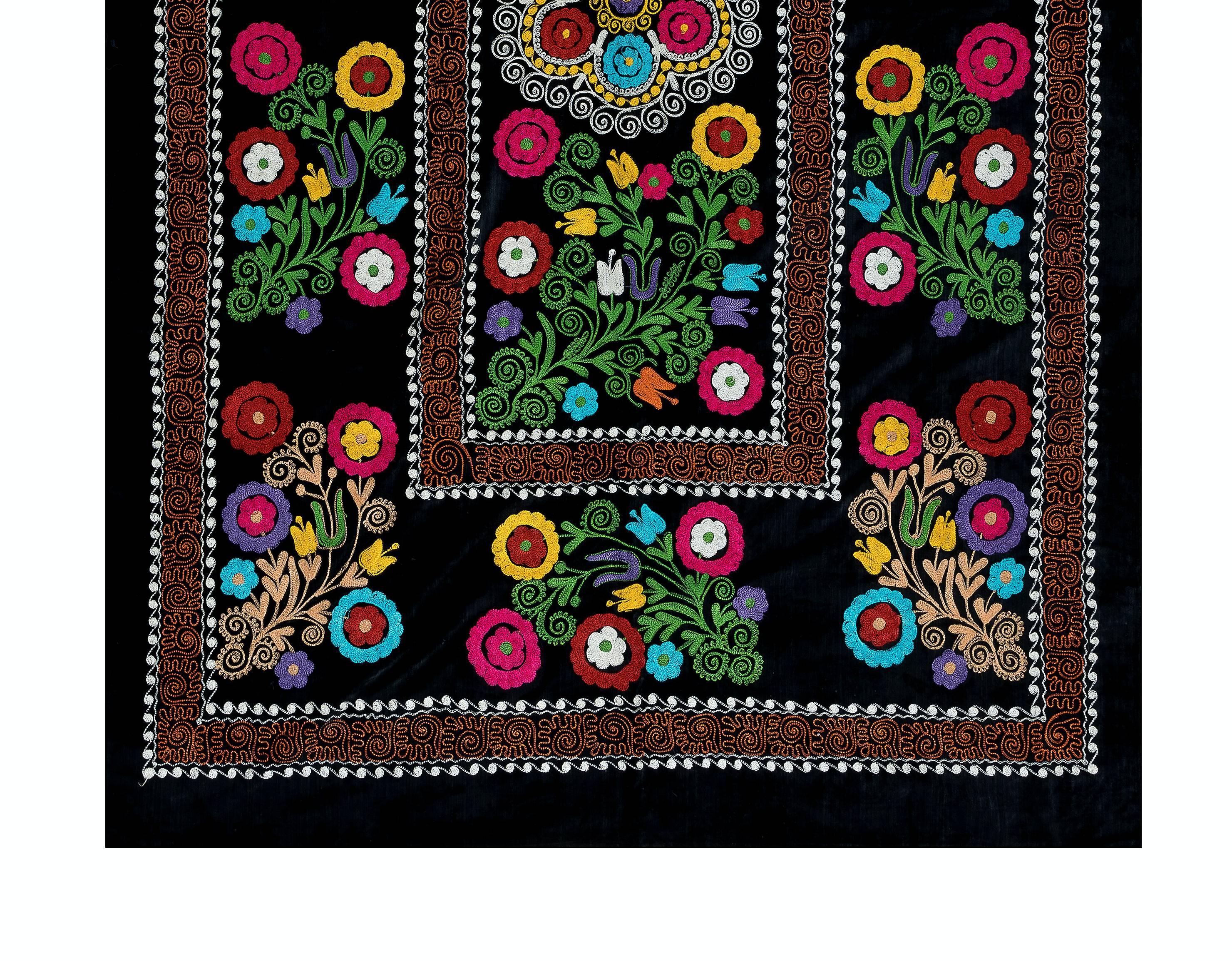 Uzbek 4.3x6.8 Ft Silk Hand Embroidery Bed Cover, Asian Suzani Wall Hanging in Black For Sale