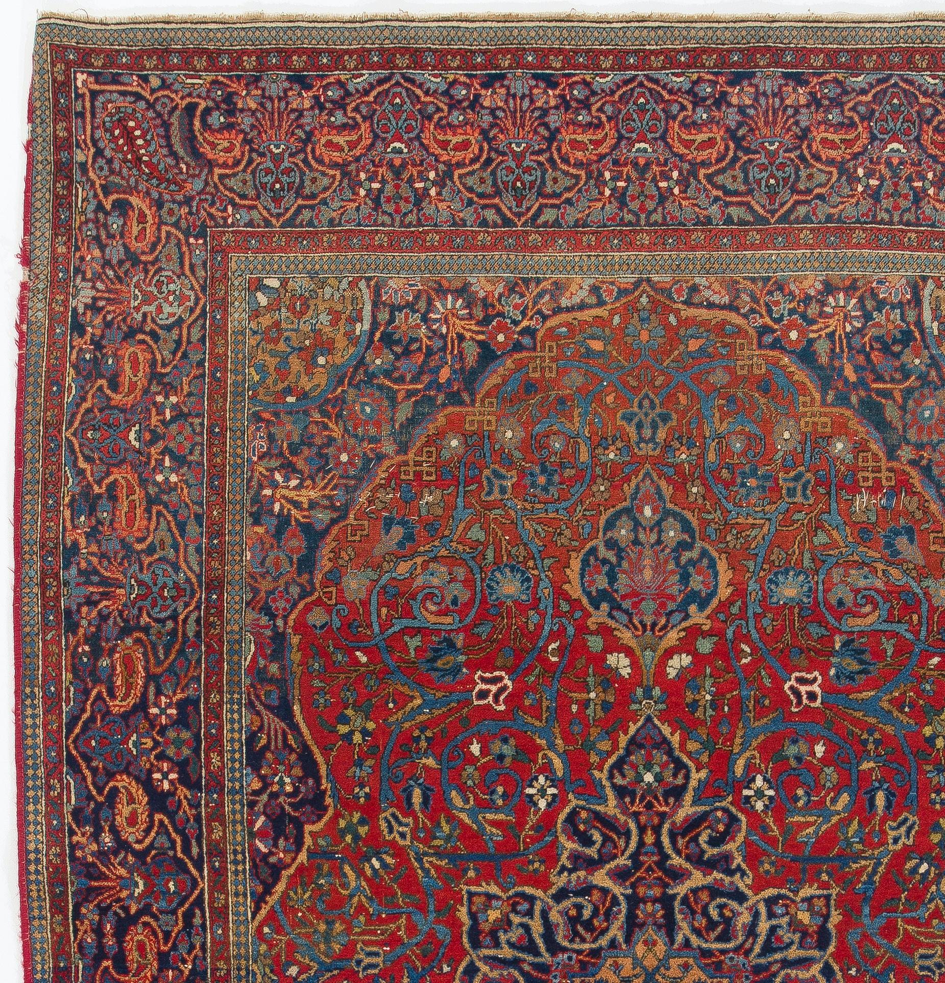 Feiner antiker persischer Kashan-Teppich.
Fein handgeknüpft mit gleichmäßigem, mittelhohem Wollflor auf Wollbasis. Sehr guter Zustand. Robust und sowohl für Wohn- als auch für Geschäftsräume geeignet. Professionell gewaschen. 
Größe: 4'4'' x 7'.