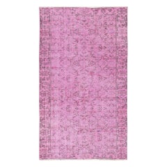 Tappeto vintage rosa 4.3x7.3 Ft per casa e ufficio moderni. Annodato a mano in Turchia