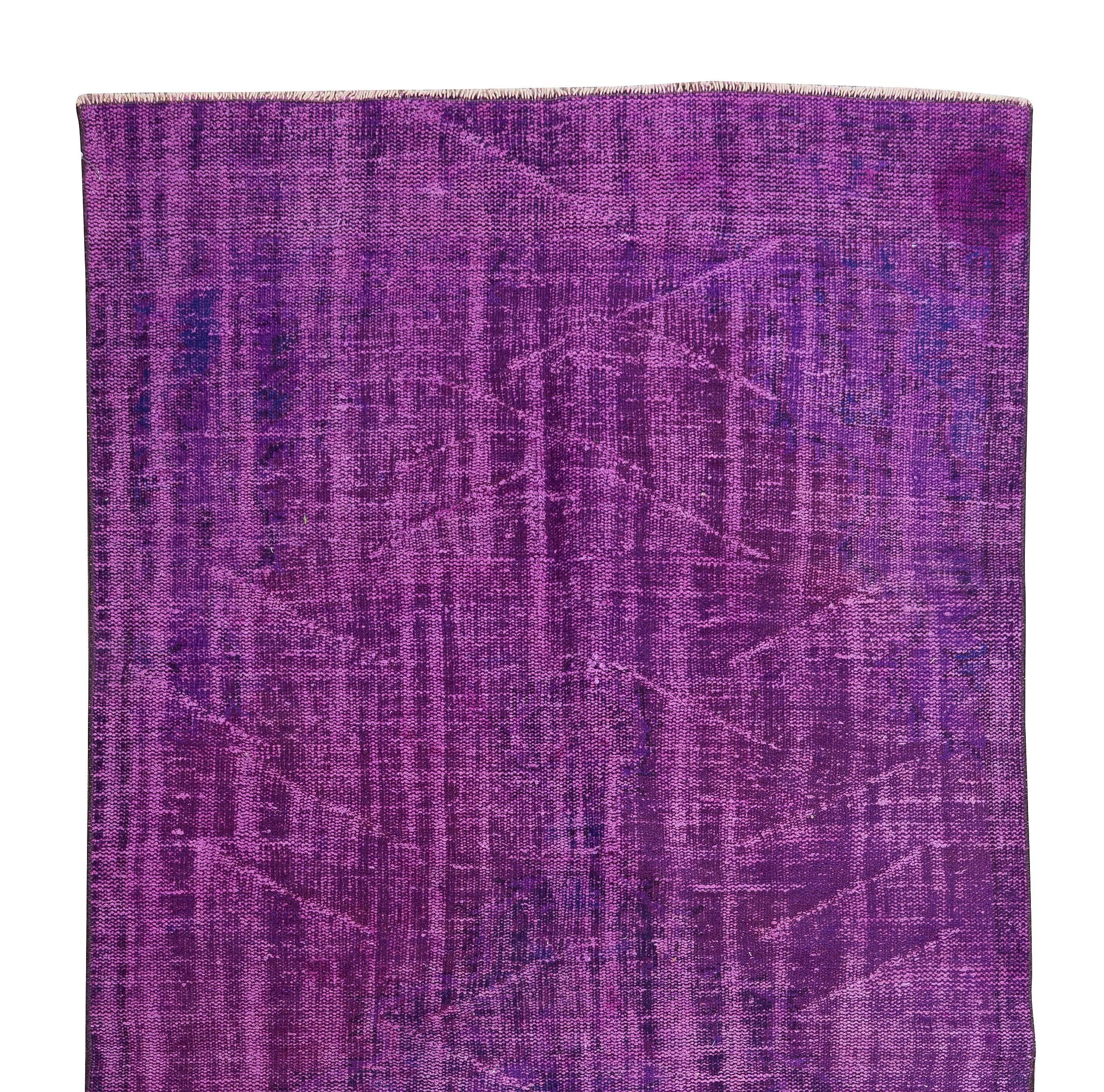 4.3x9 Ft Contemporary Hand Knotted Turkish Rug in Purple for Modern Interiors In Good Condition For Sale In Philadelphia, PA
