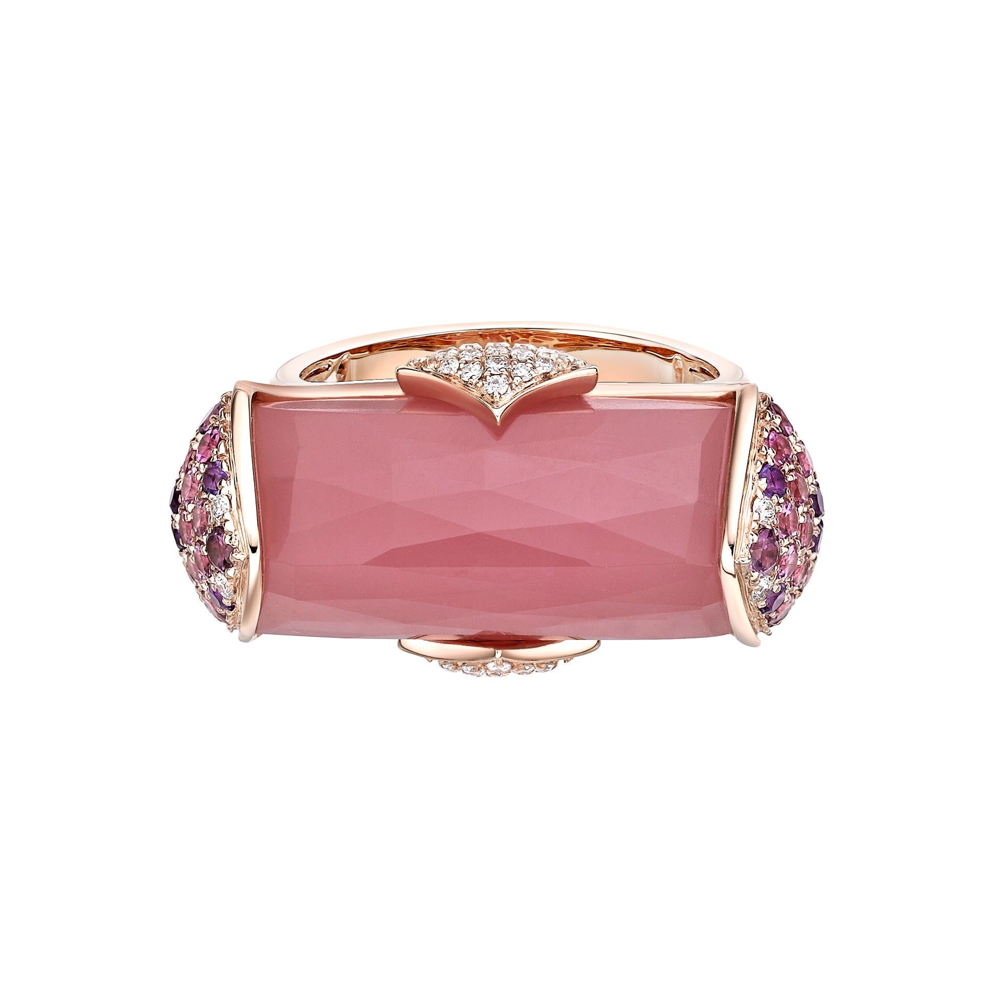 Contemporary 44 Carat Guava Quartz Ring and Earring Set in 18 Karat Rose Gold with Diamonds For Sale