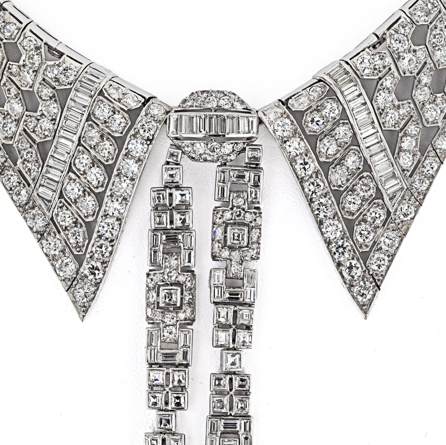 44 Karat Art Deco Platin-Halskette mit Lavalier-Diamant-Halskette (Asscher-Schliff) im Angebot