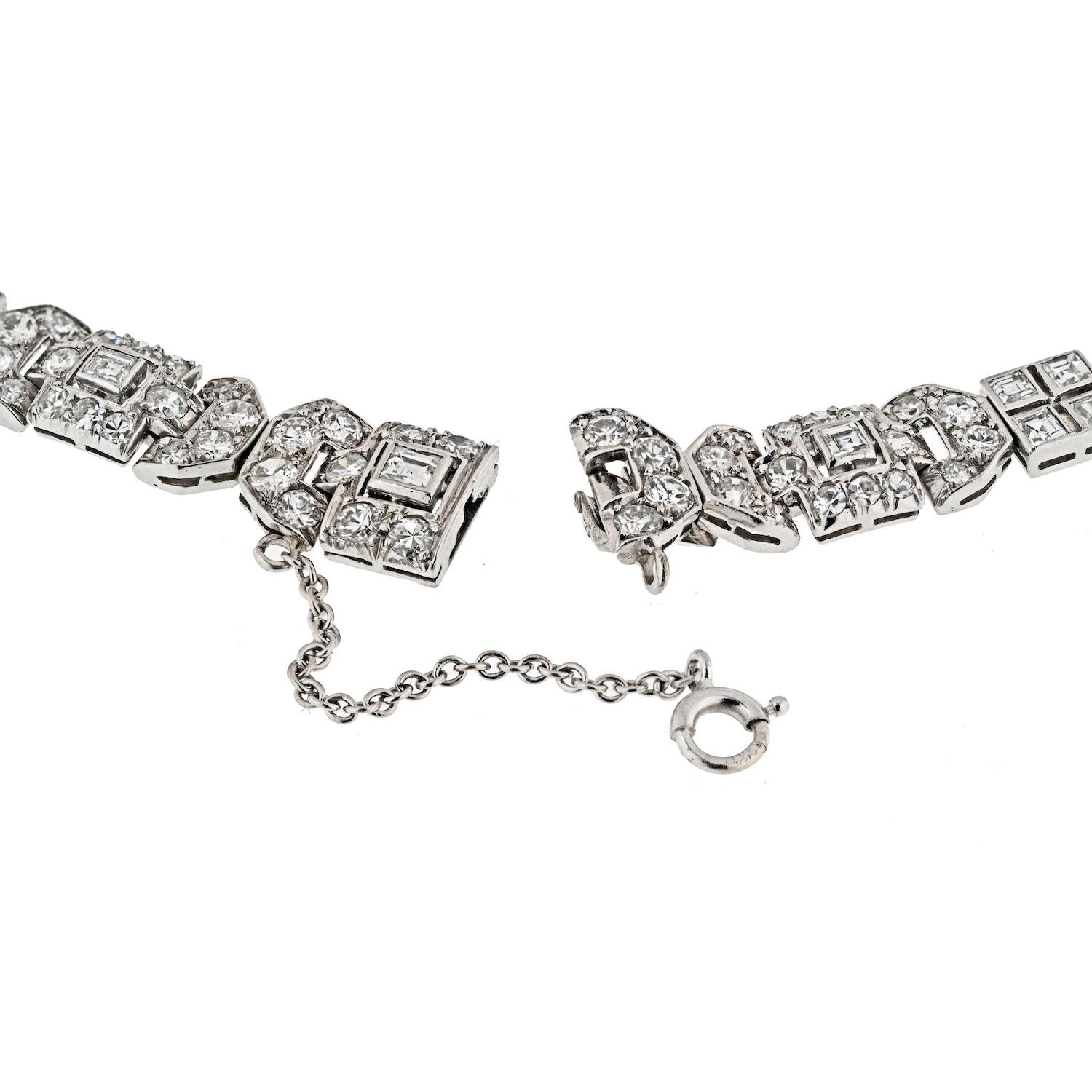 Women's 44 Carats Art Deco Platinum Collar Lavalier Diamond Necklace For Sale