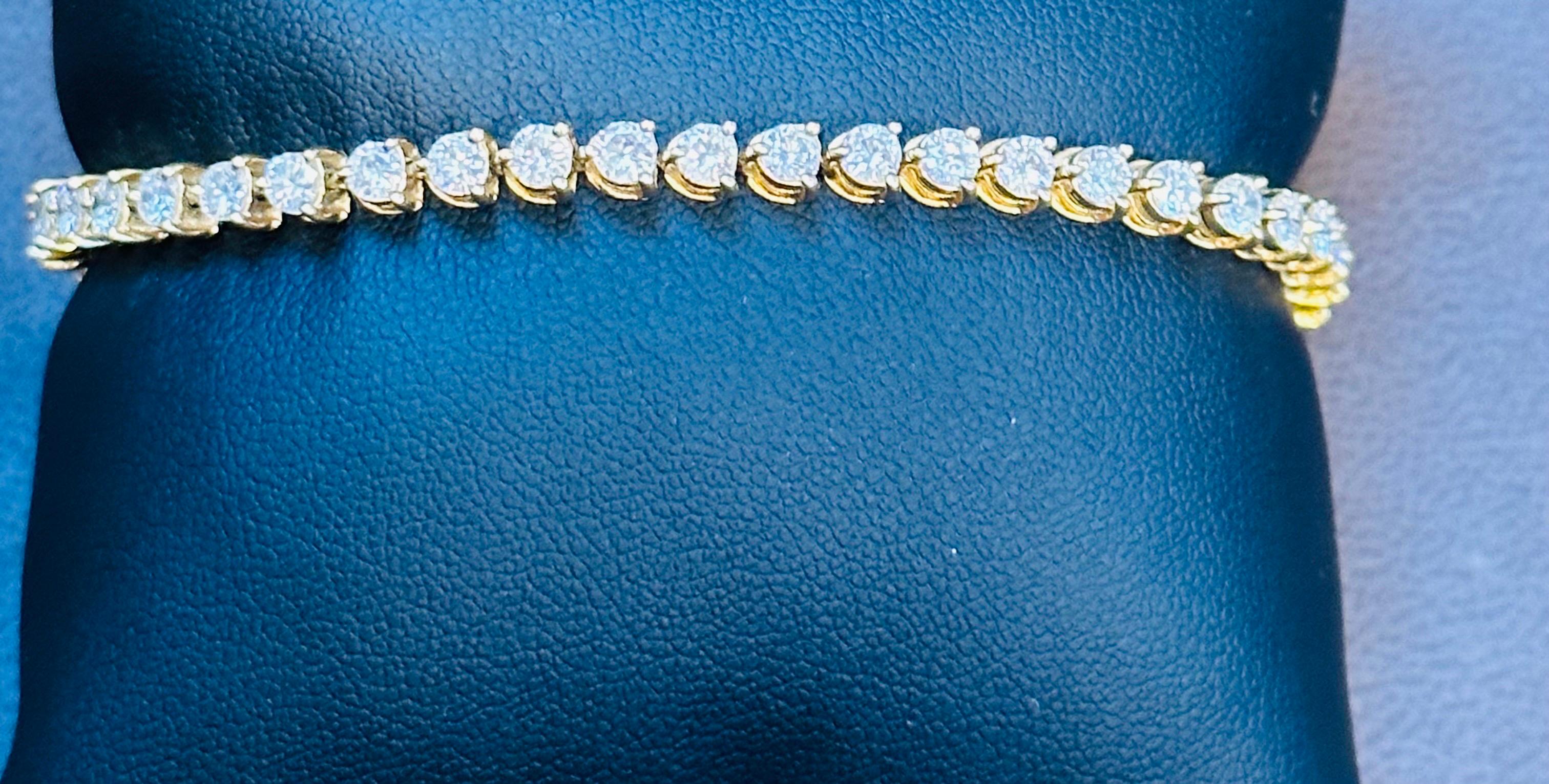 44 Round Diamond 10-12 Pointer Each Tennis Bracelet in 14 K Yellow Gold 5.0 Ct For Sale 2